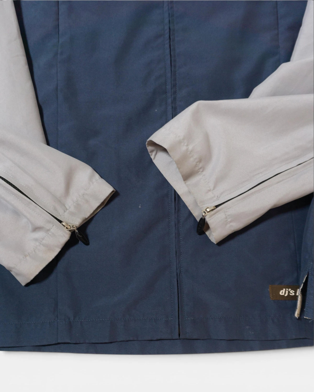 Chaqueta Dj's Band Colorblock Gris Azul Y2K — Talla XL