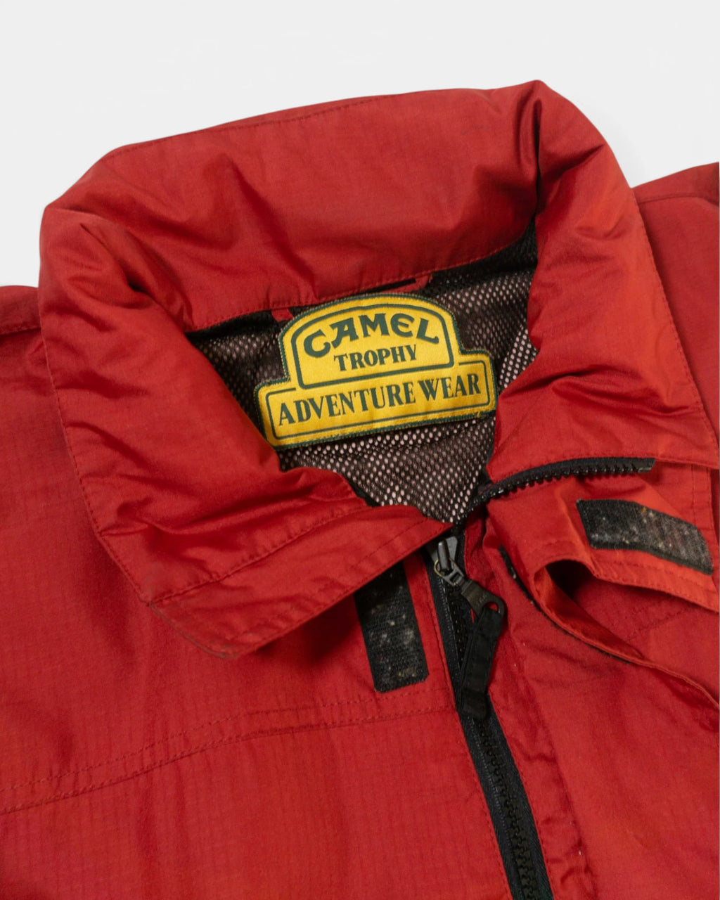 Chaqueta Camel Trophy Roja Adventure Wear Vintage — Talla XS