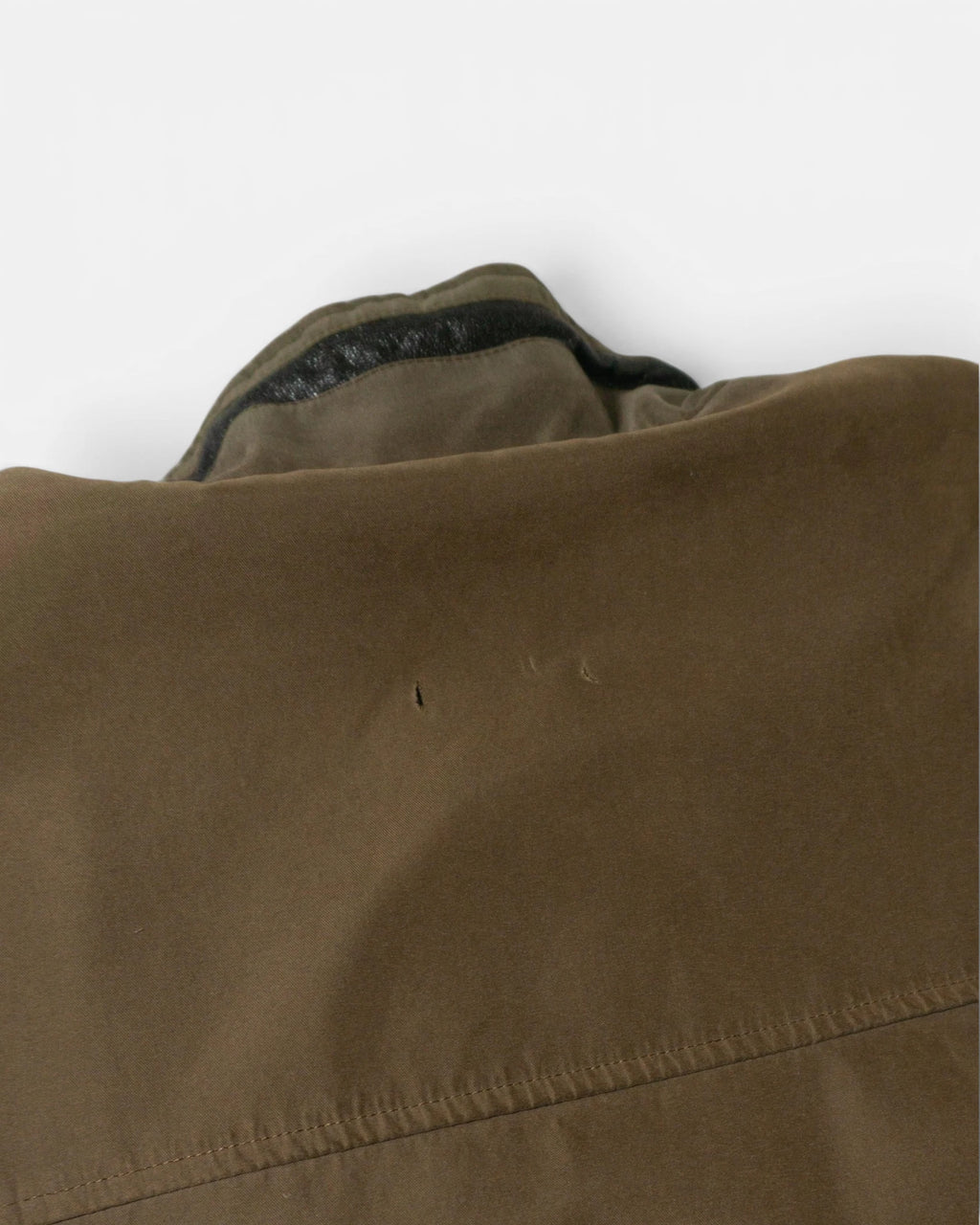 Chaqueta Pierre Cardin Oliva Vintage 90s — Talla L