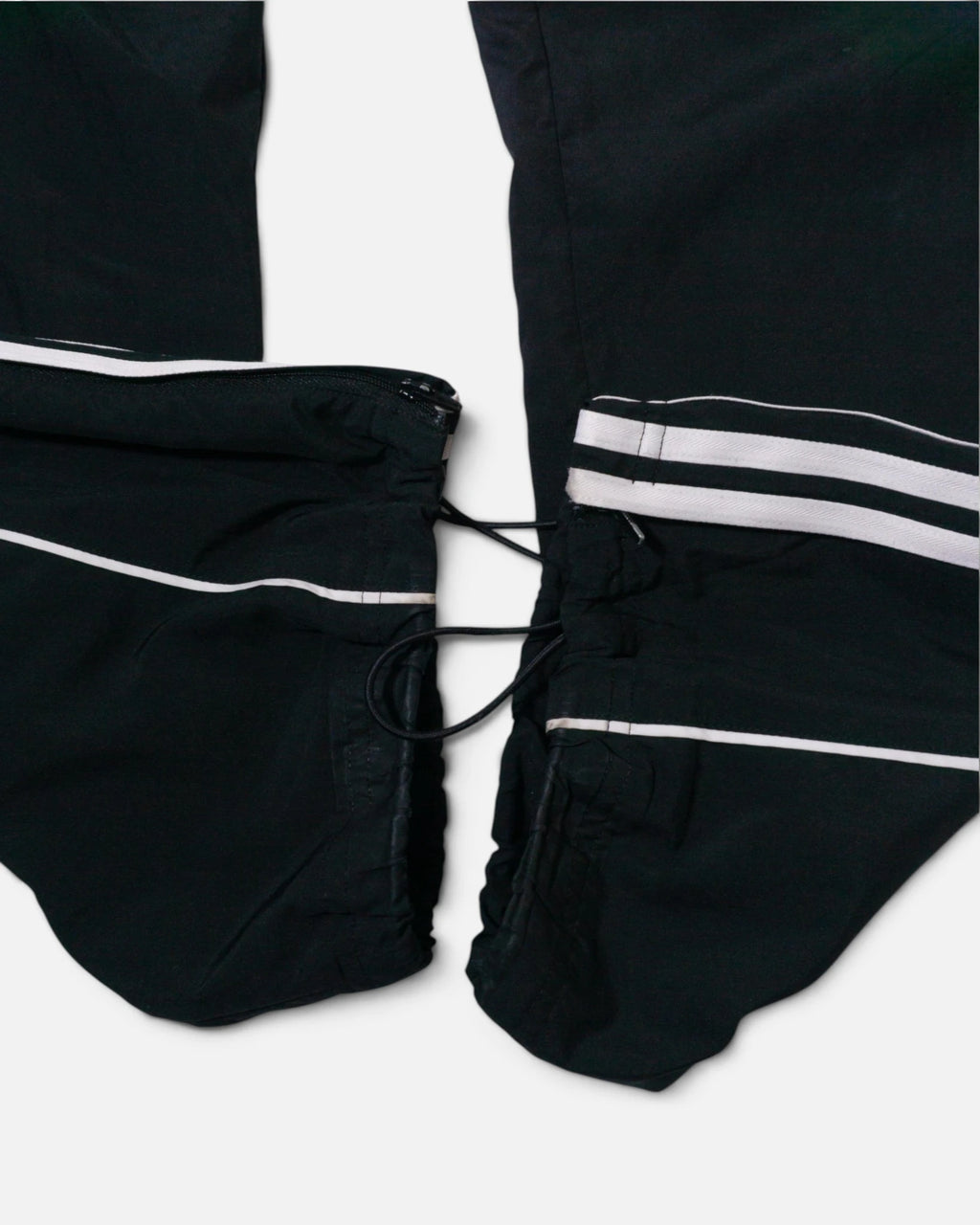 Pantalón Chándal Adidas Negro Gris Vintage — Talla L