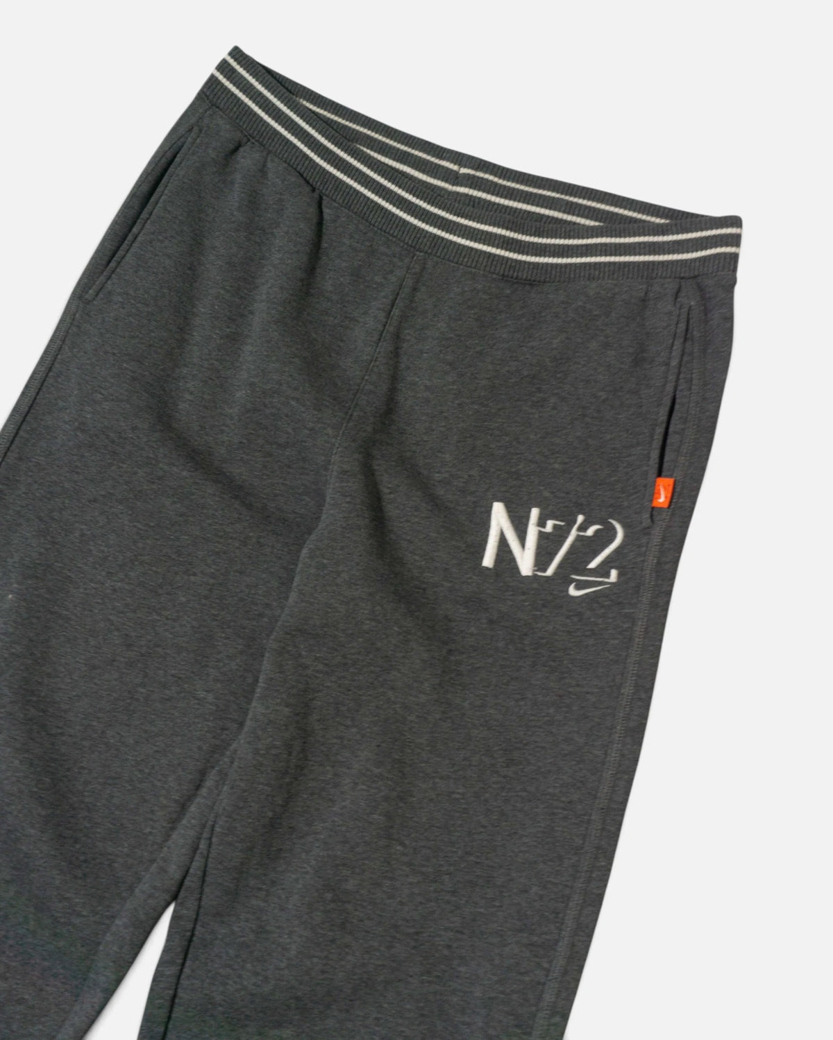 Pantalón de Chándal Nike N7 Gris Oscuro Vintage — Talla XL