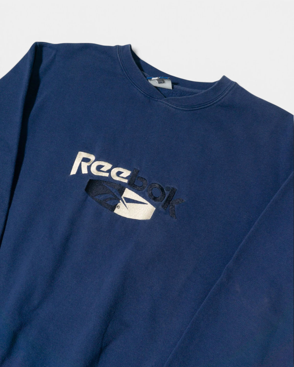 Sudadera Reebok Azul con Logotipo Bordado Vintage — Talla M Mujer