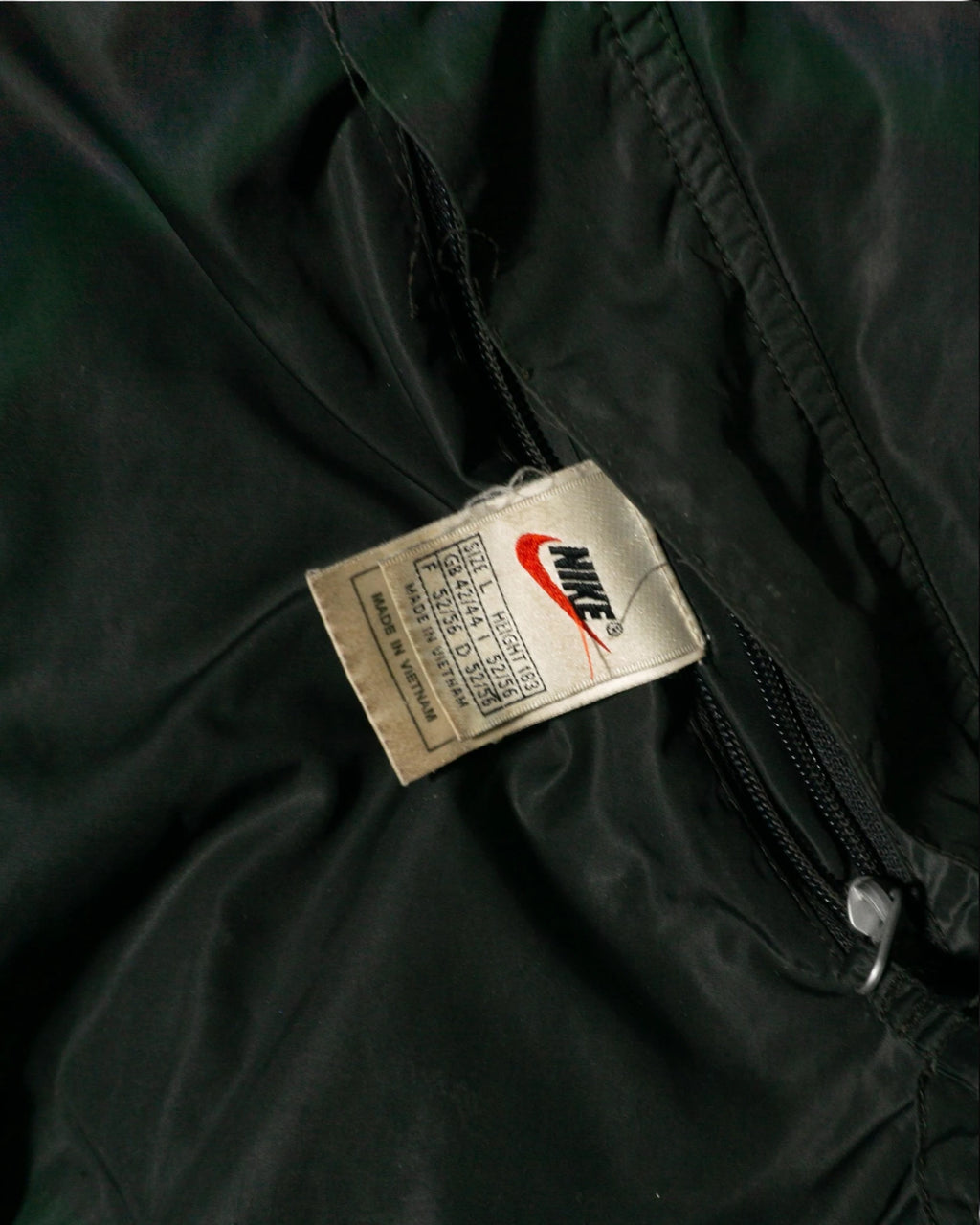 Chaqueta Nike Reversible Negra y Roja Vintage 90s — Talla L