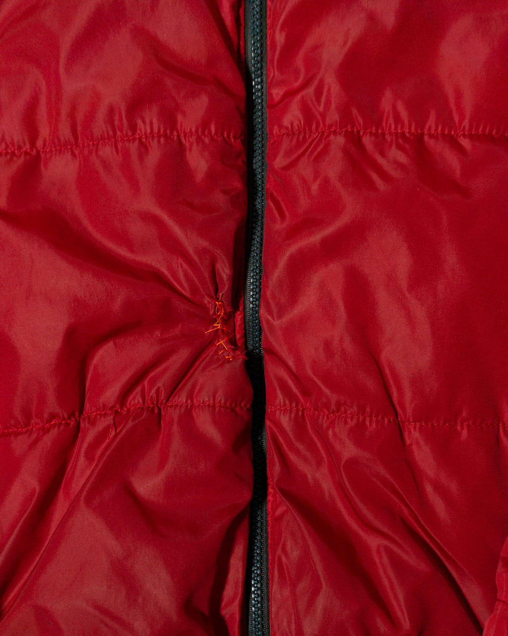 Chaqueta Nike Reversible Negra y Roja Vintage 90s — Talla L