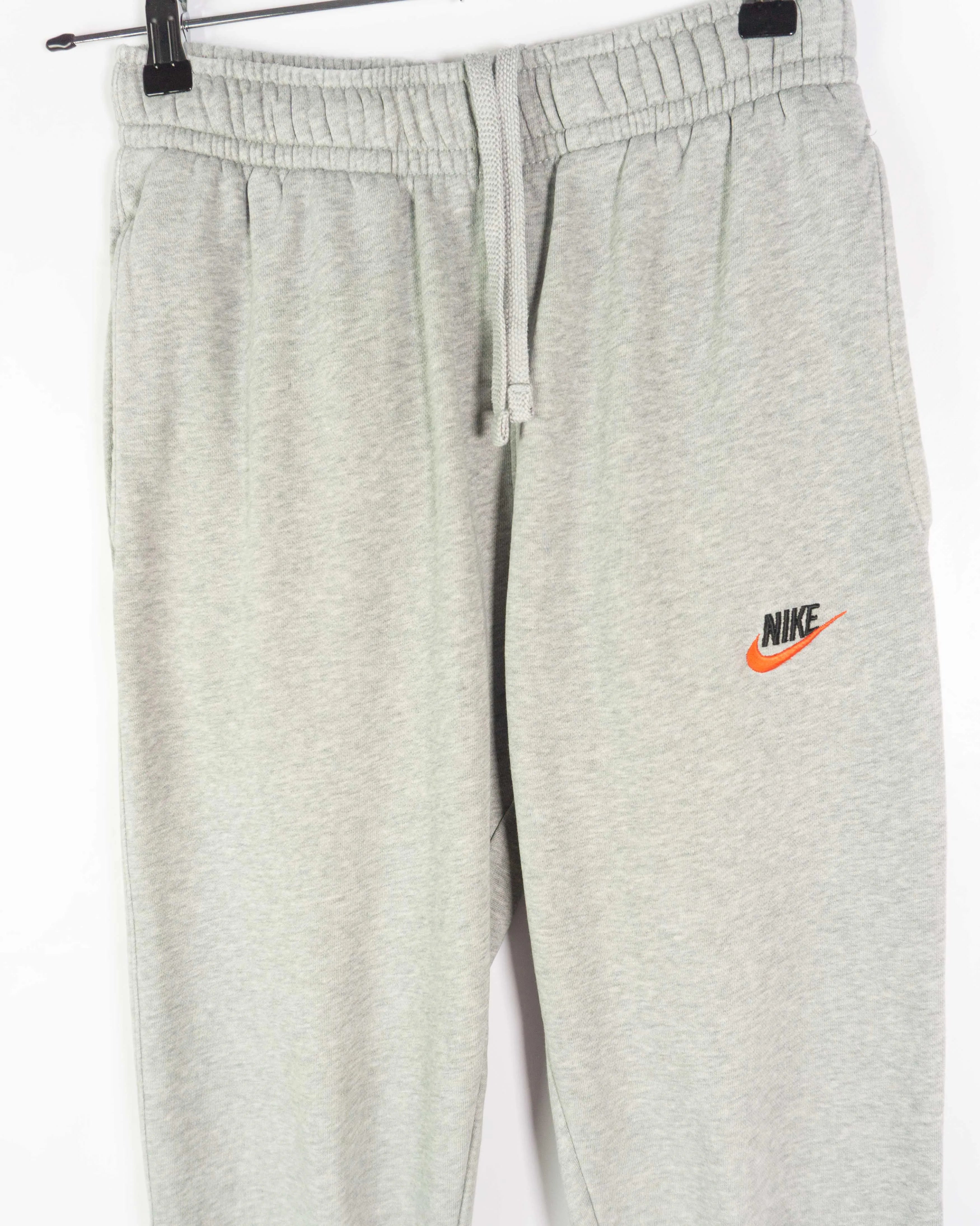 Pantalón deportivo Nike gris S