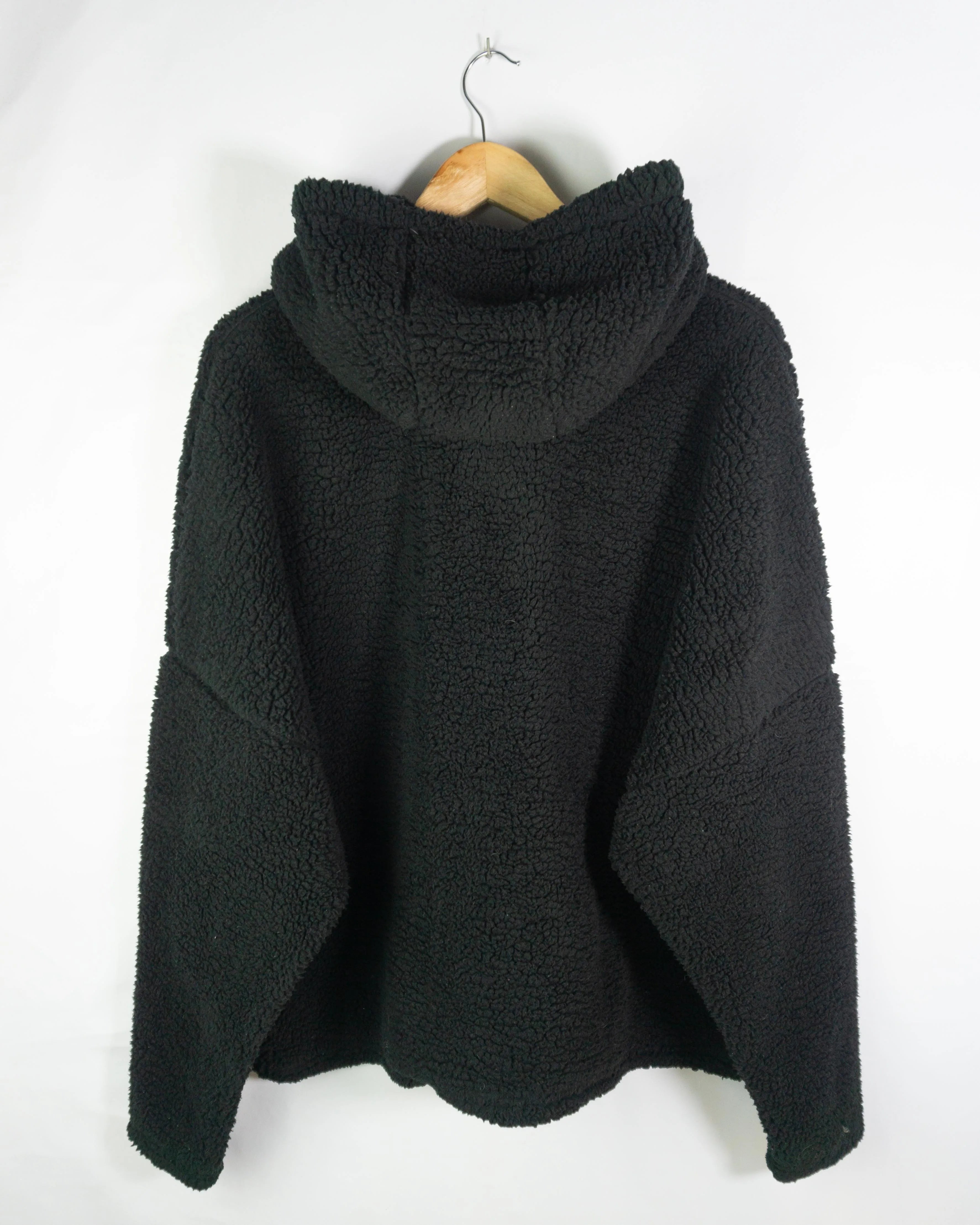 Forro polar 1/4 zip Ellesse bordado negro M oversize