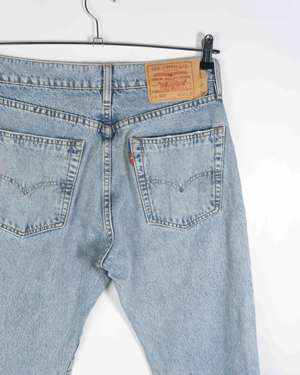 Pantalón vaquero Levis 501 azul claro W31