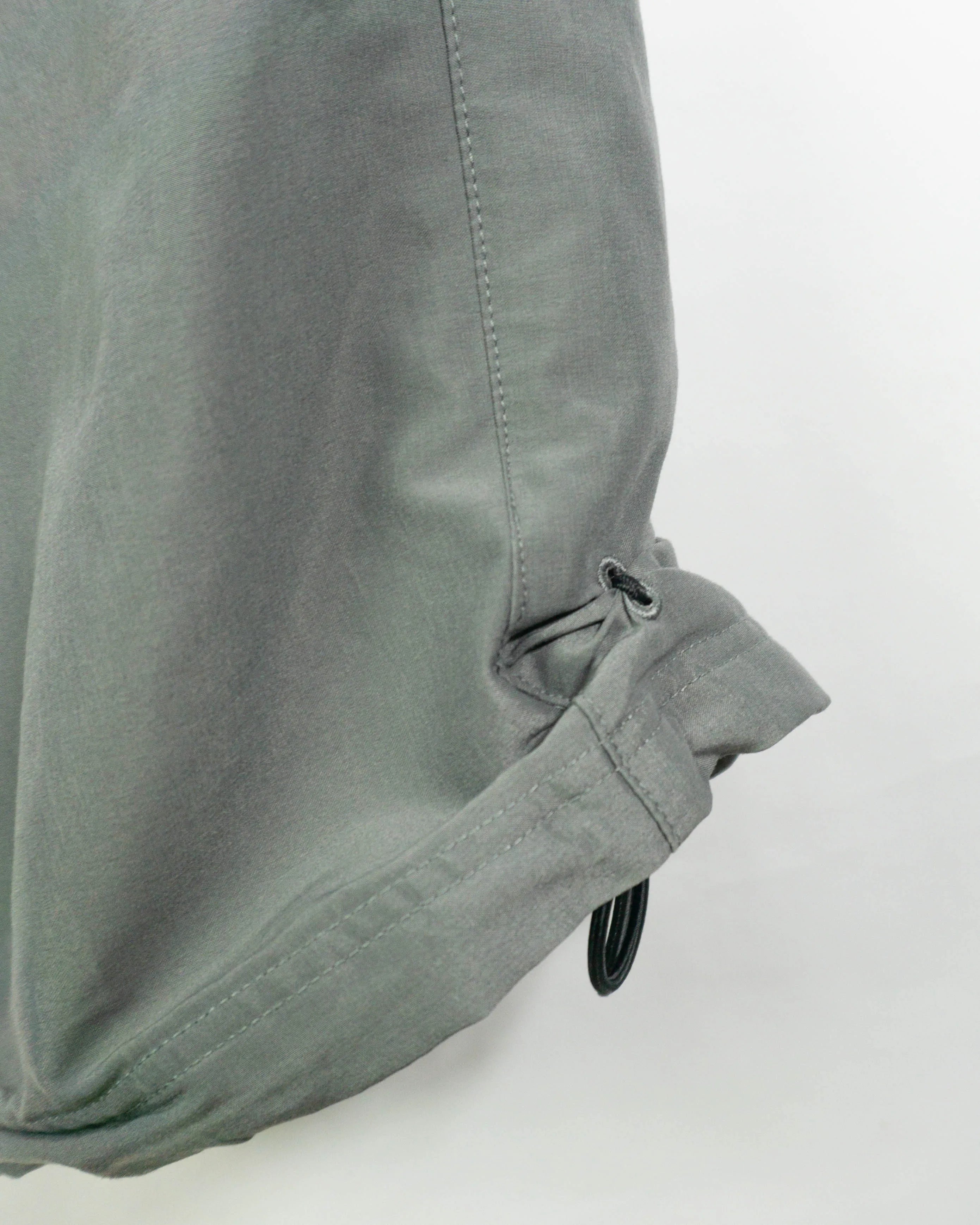 Pantalón deportivo Nike gris