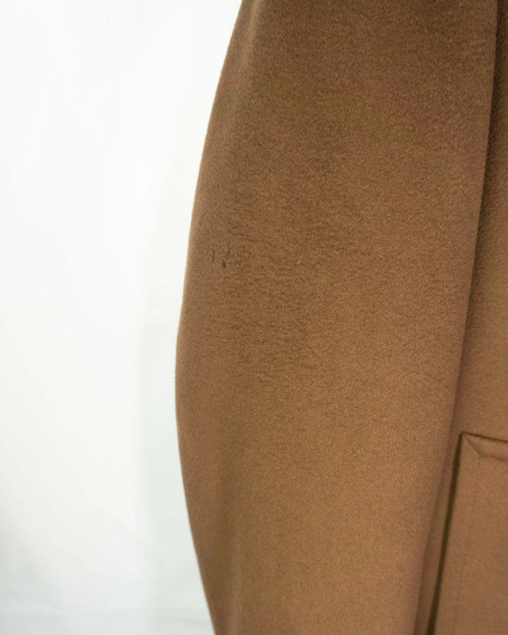Abrigo Hugo Boss Vintage 90s Camel — Talla L