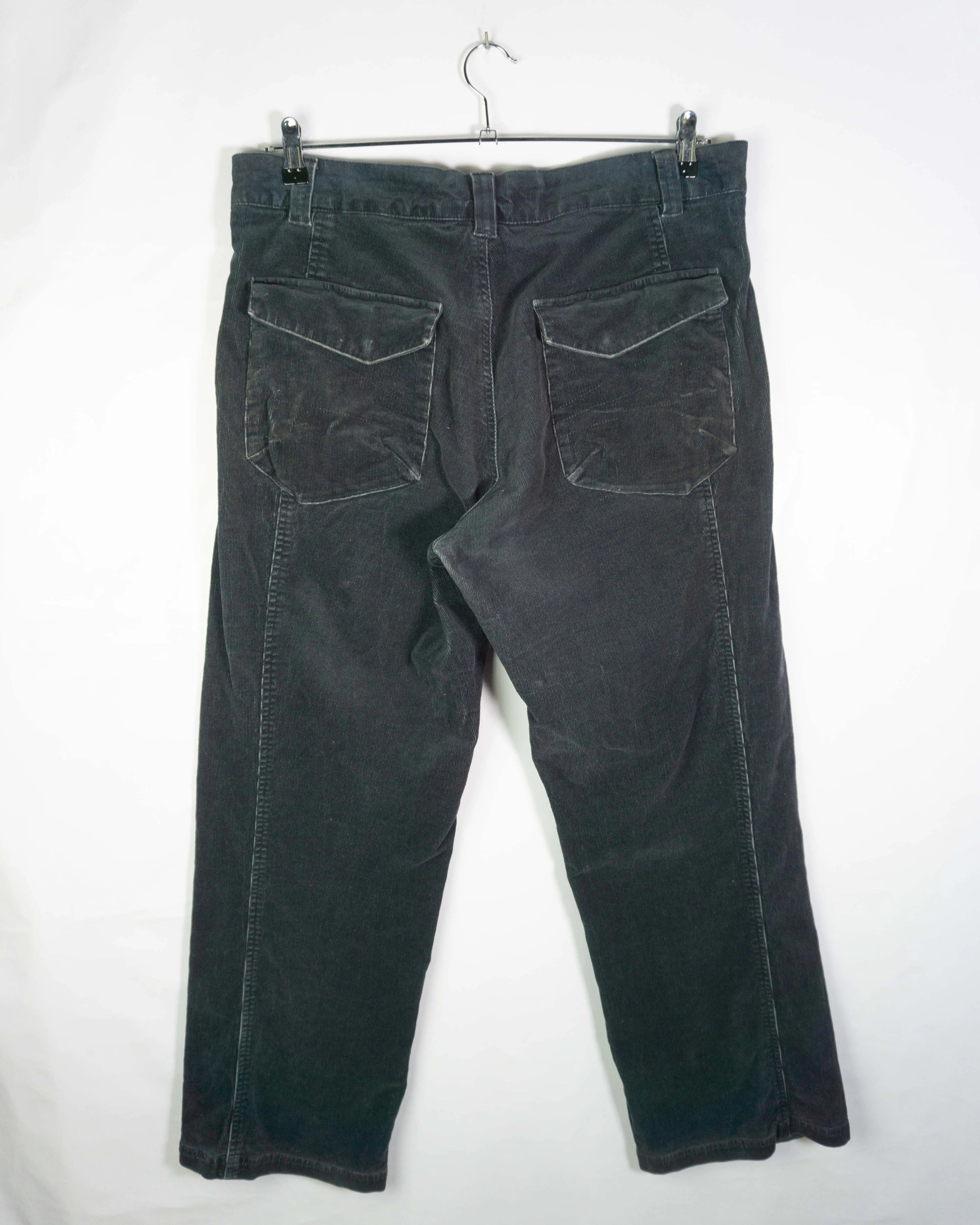 Pantalón Nike ACG Vintage 2000s Pana — Talla 36