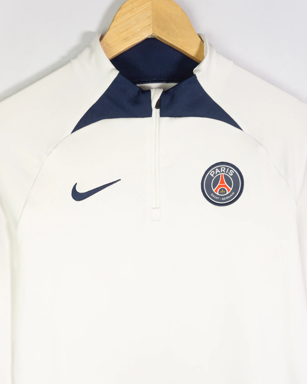 Sudadera PSG Nike Dri-Fit 1/4 Cremallera Blanca Hombre — Talla S