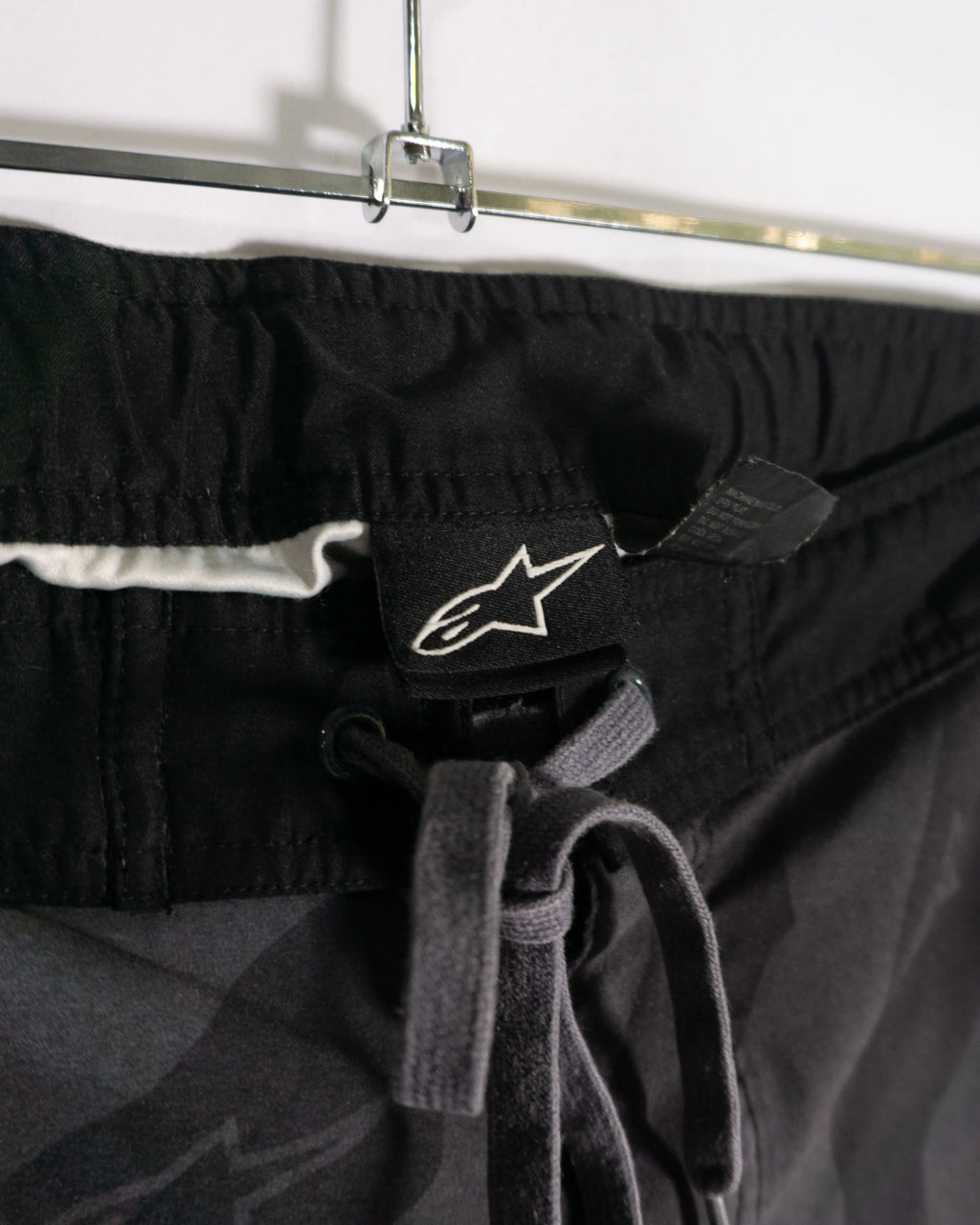 Bermuda Alpinestars Zebra Gris Negra Vintage 00s — Talla M