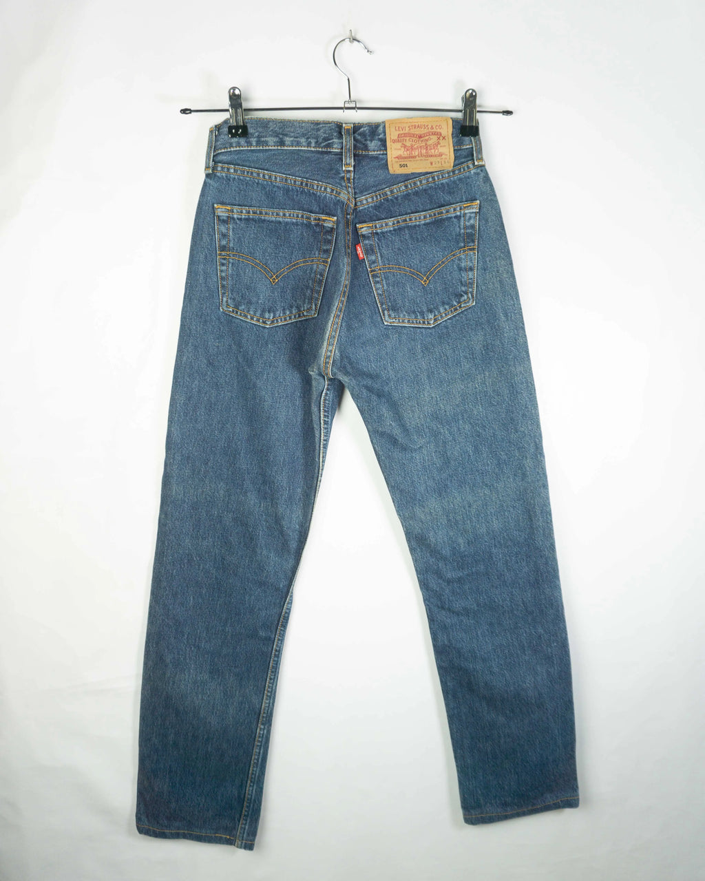 Vaqueros Levi's 501 Azul Medio Vintage 00s — Talla W27