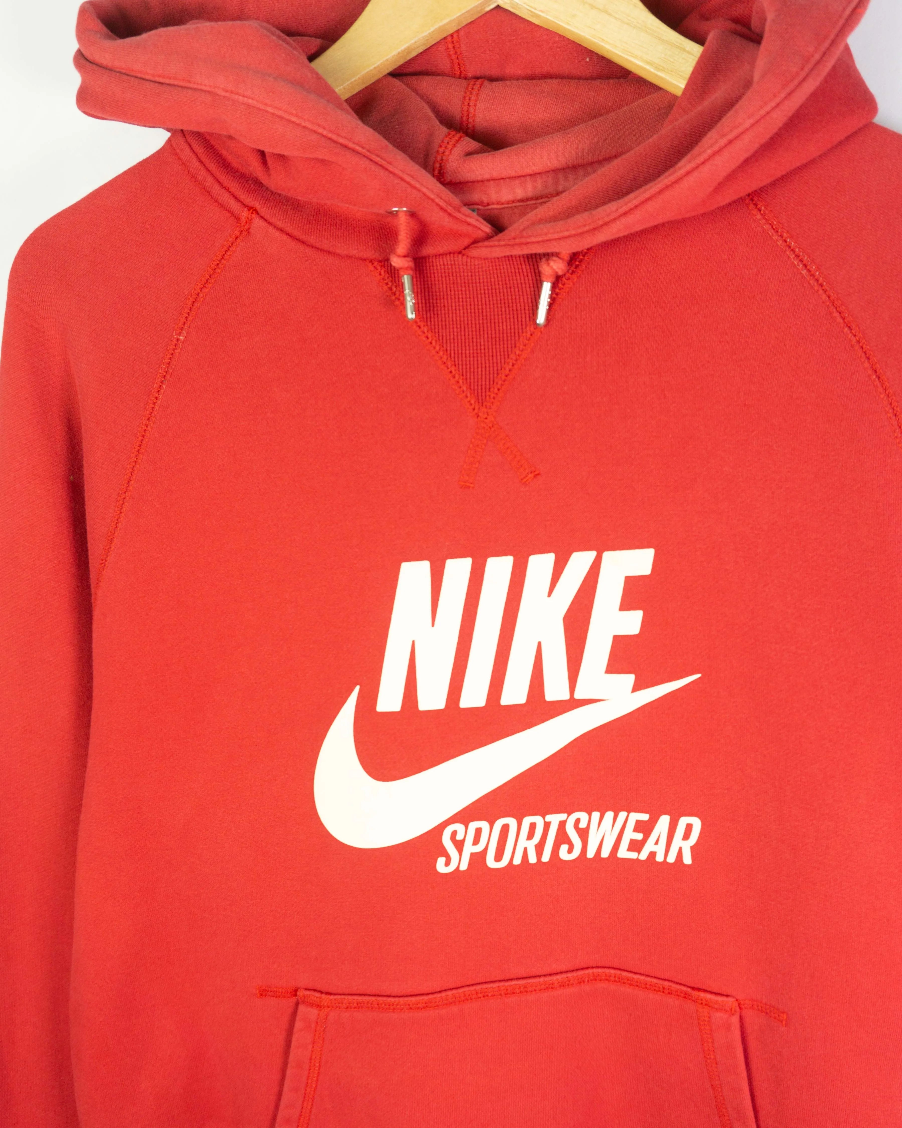Sudadera Nike Sportswear Logo Roja vintage 00s — Talla M