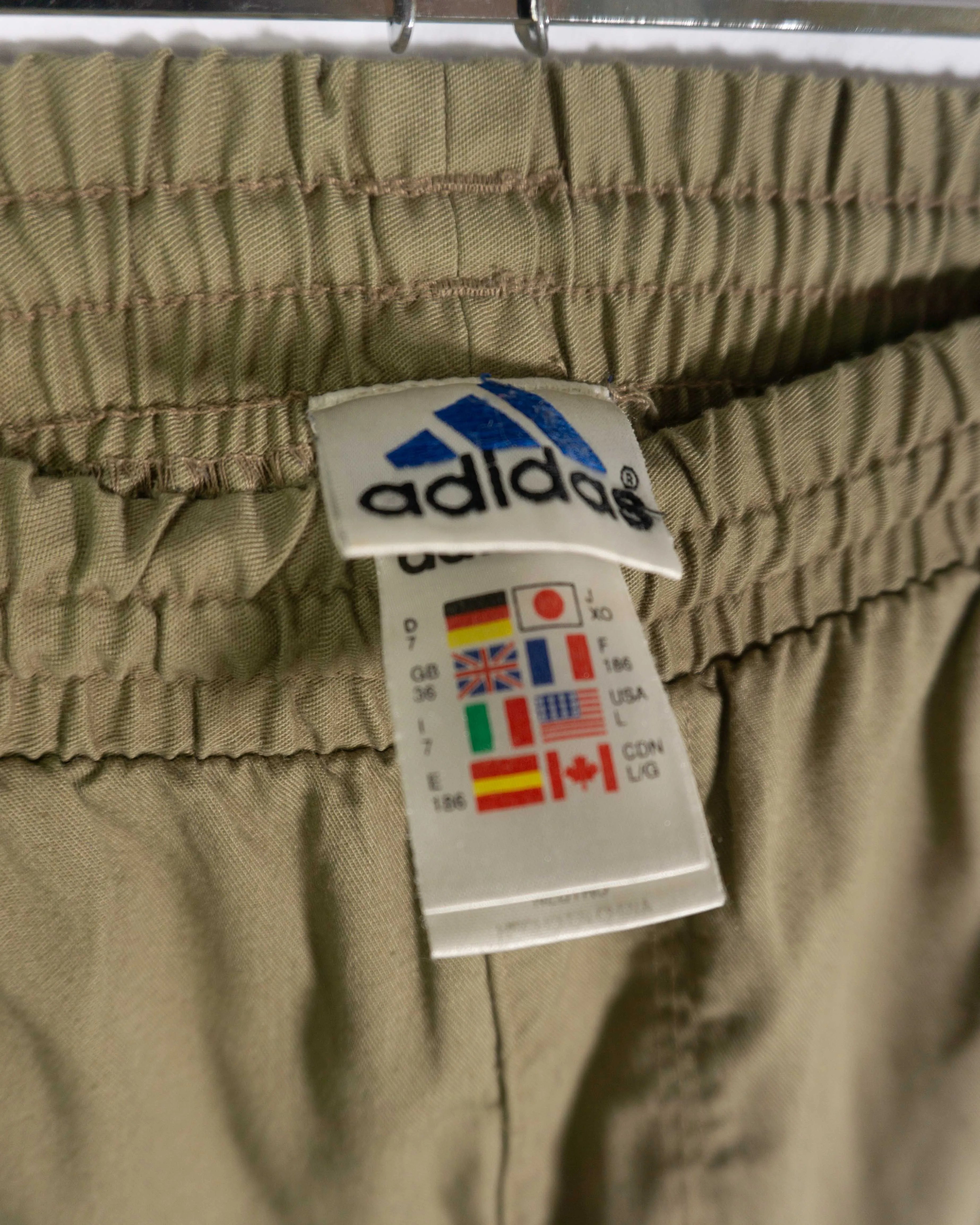 Pantalón Adidas Chándal Caqui Vintage 90s — Talla L