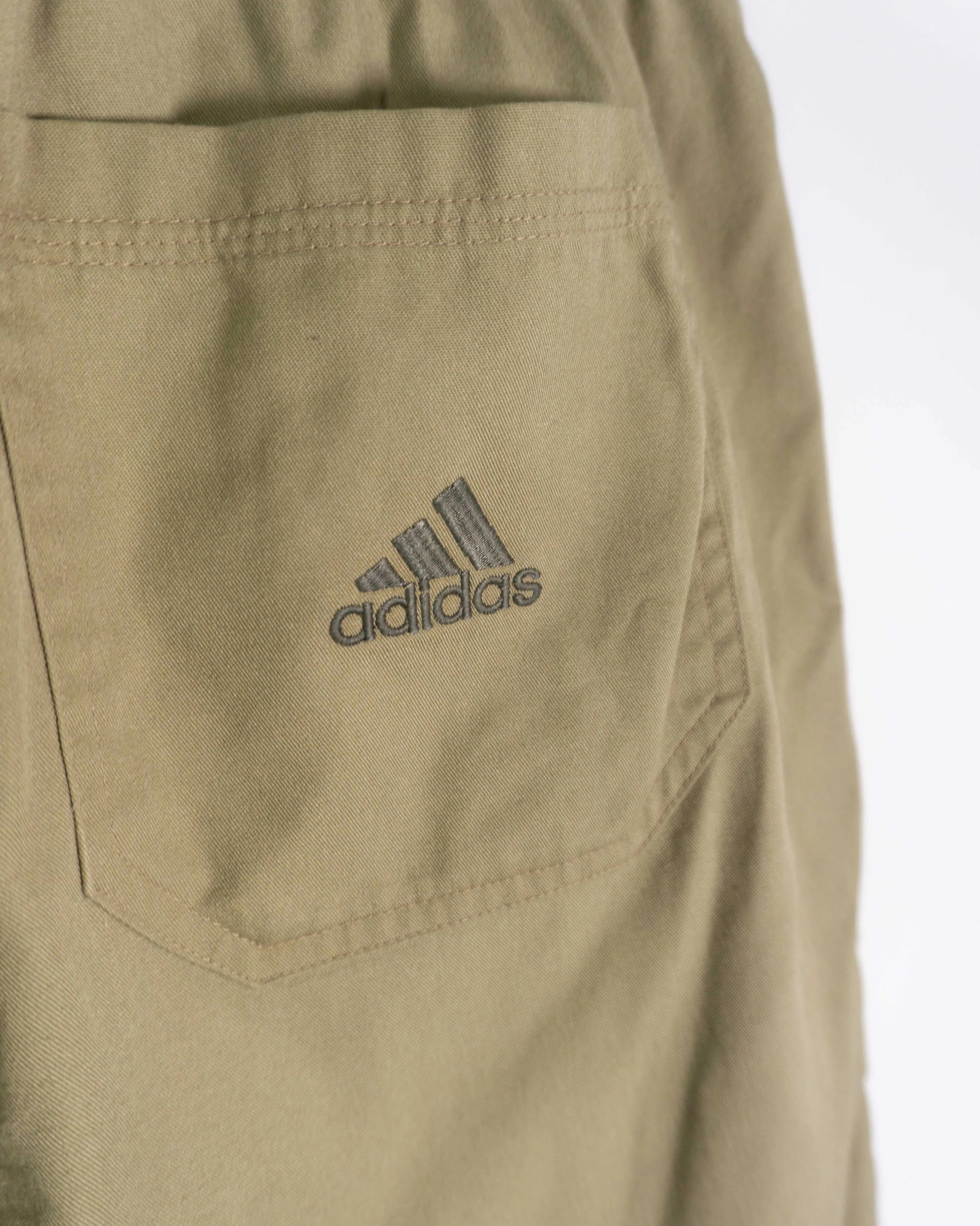 Pantalón Adidas Chándal Caqui Vintage 90s — Talla L