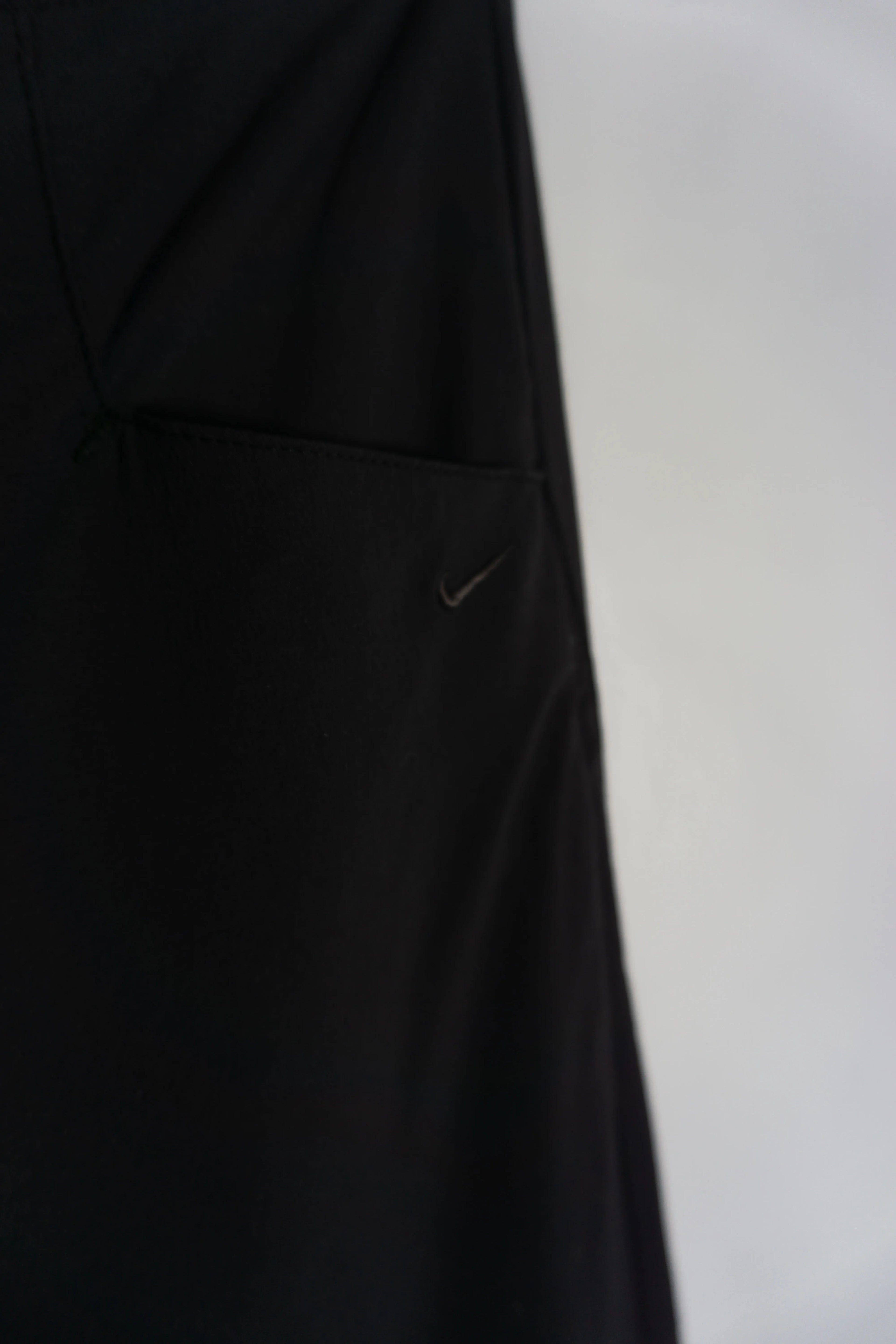 Pantalón Nike Dri-Fit Negro Vintage 00s Mujer — Talla S