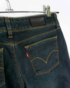Vaqueros Levis 570 Straight Fit Azul Oscuro mujer — Talla W31