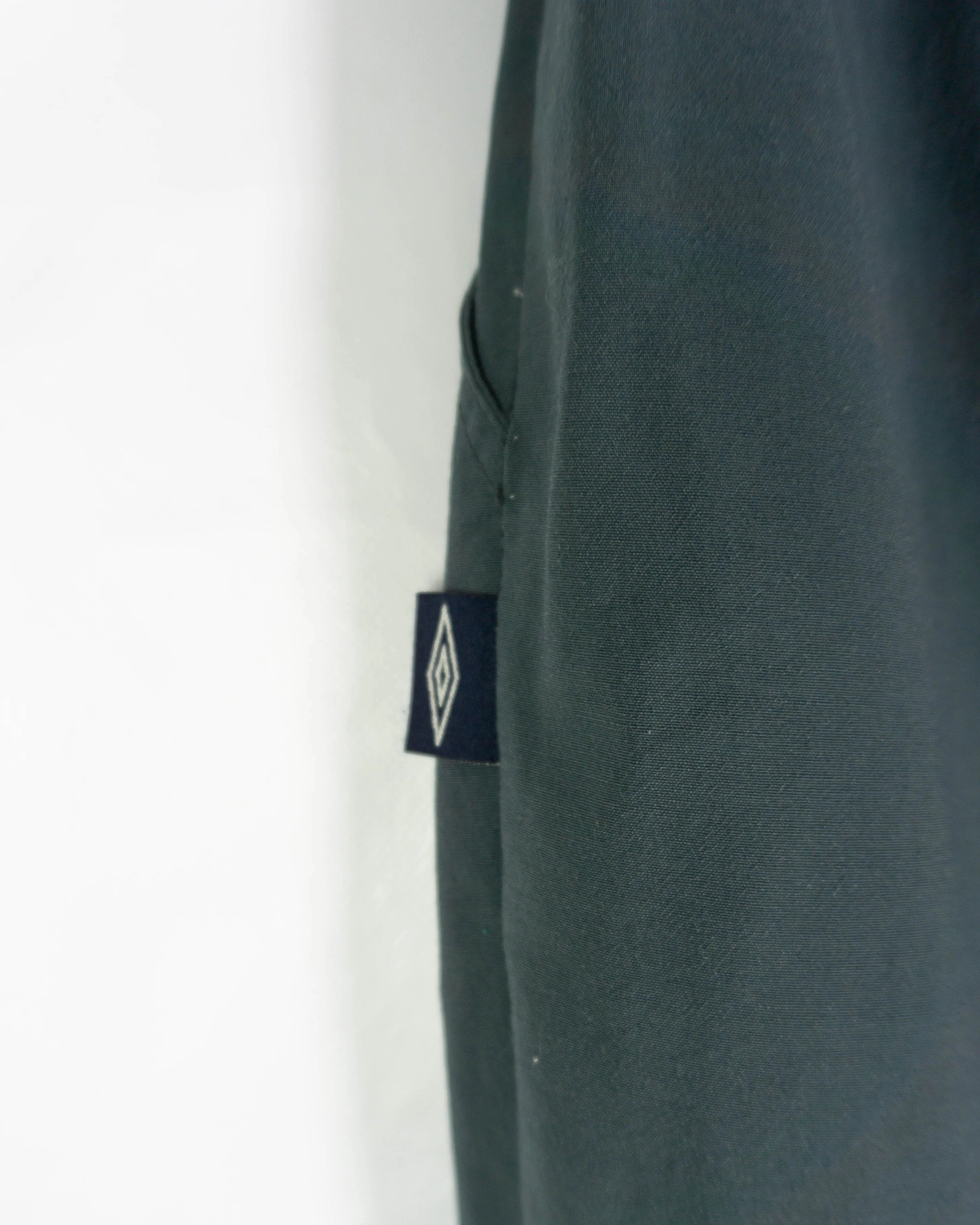 Pantalón Umbro Deportivo Verde Grisáceo Vintage 90s — Talla L