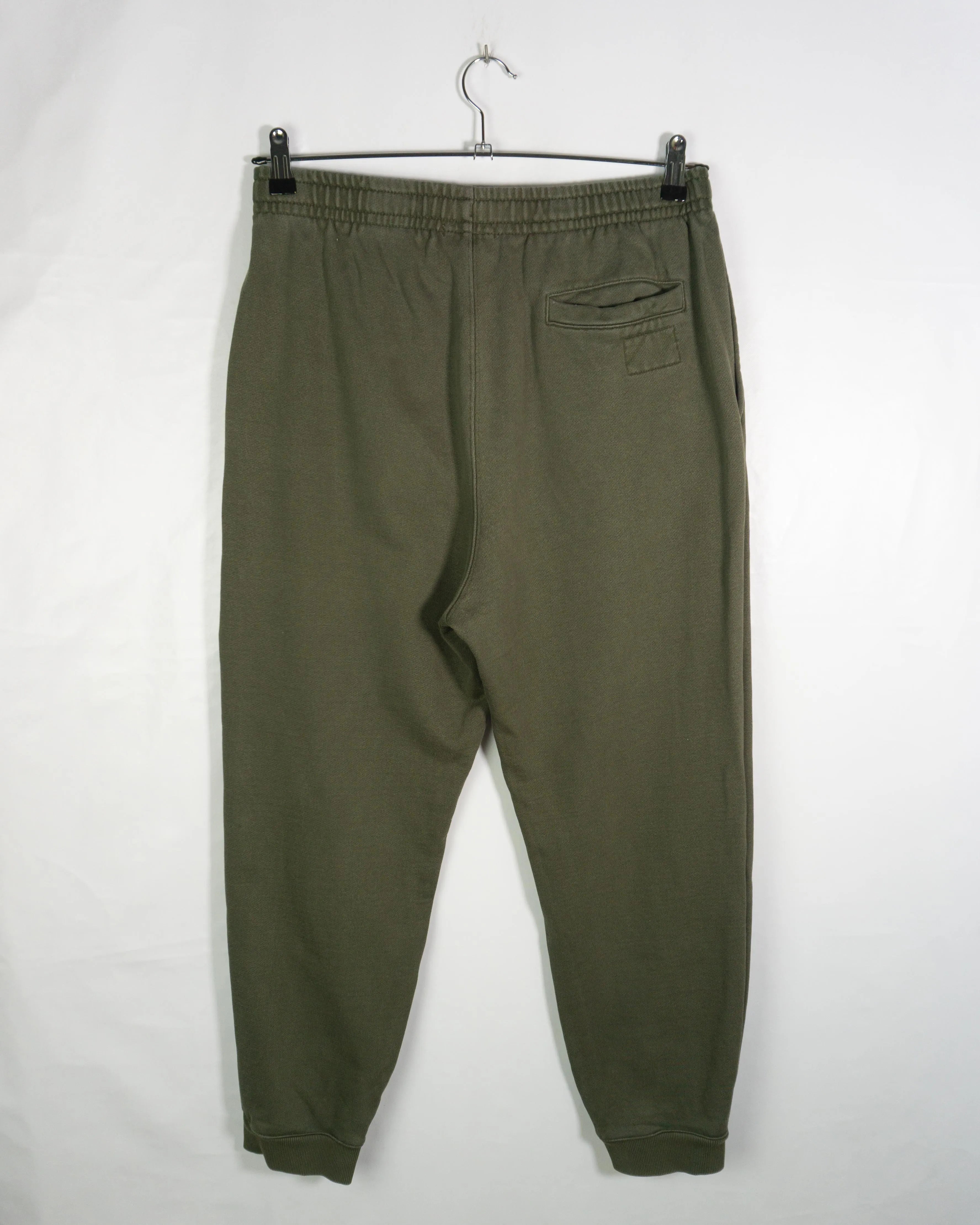 Pantalón Lacoste Jogger Verde Oliva — Talla L
