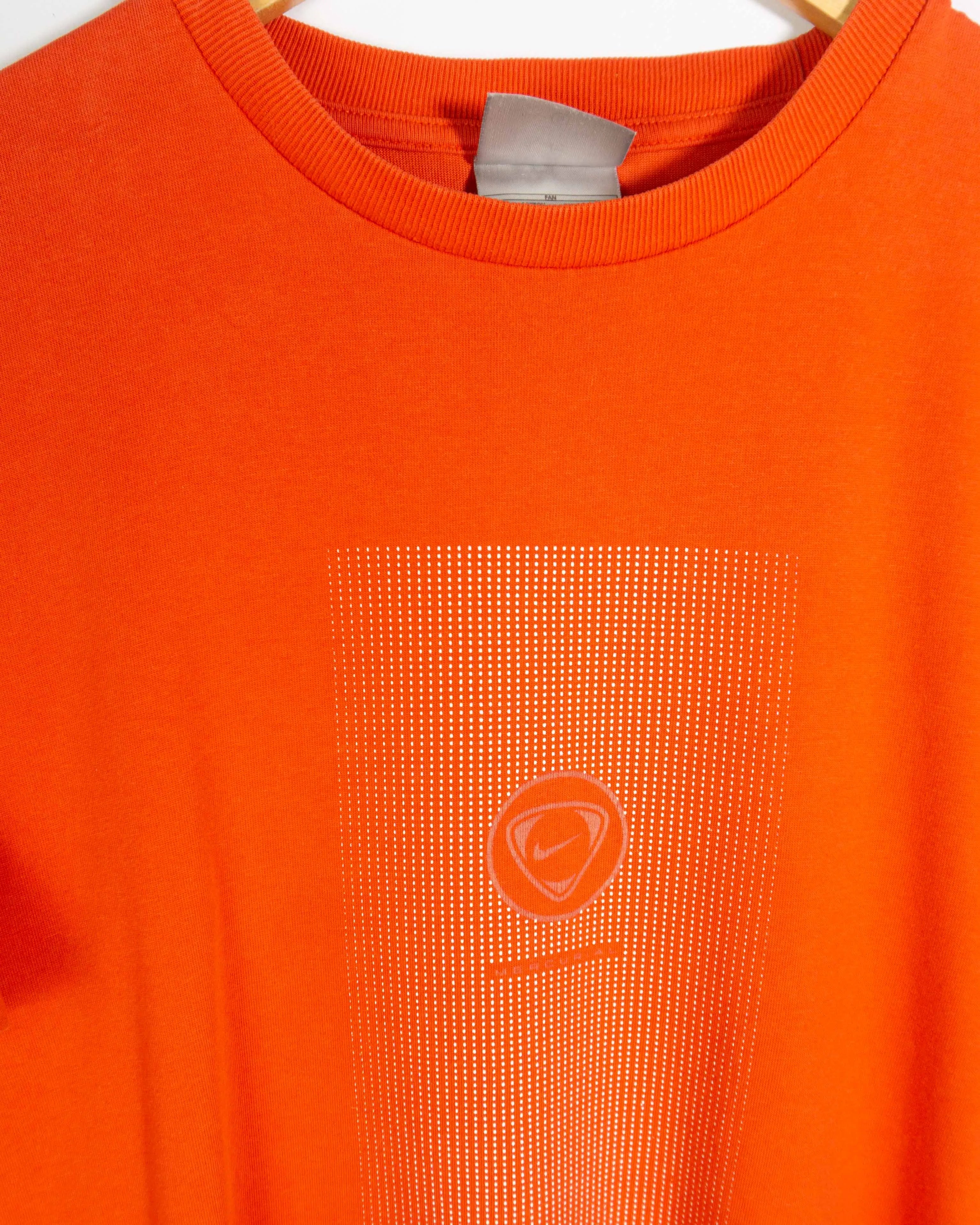 Camiseta Nike Dri-Fit Total 90 Naranja Vintage 00s — Talla S