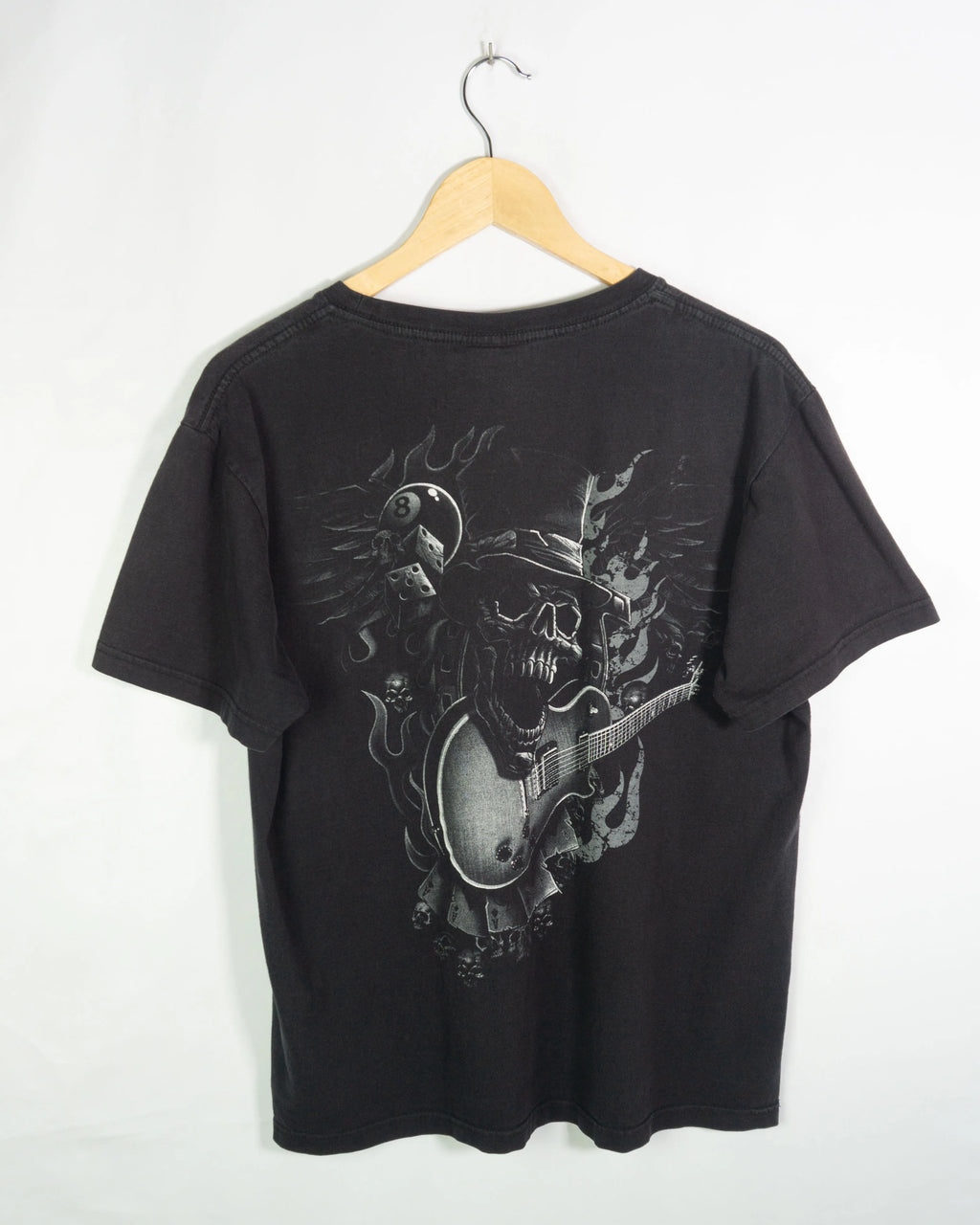 Camiseta Rock Calavera Guitarra Negra Fade — Talla L