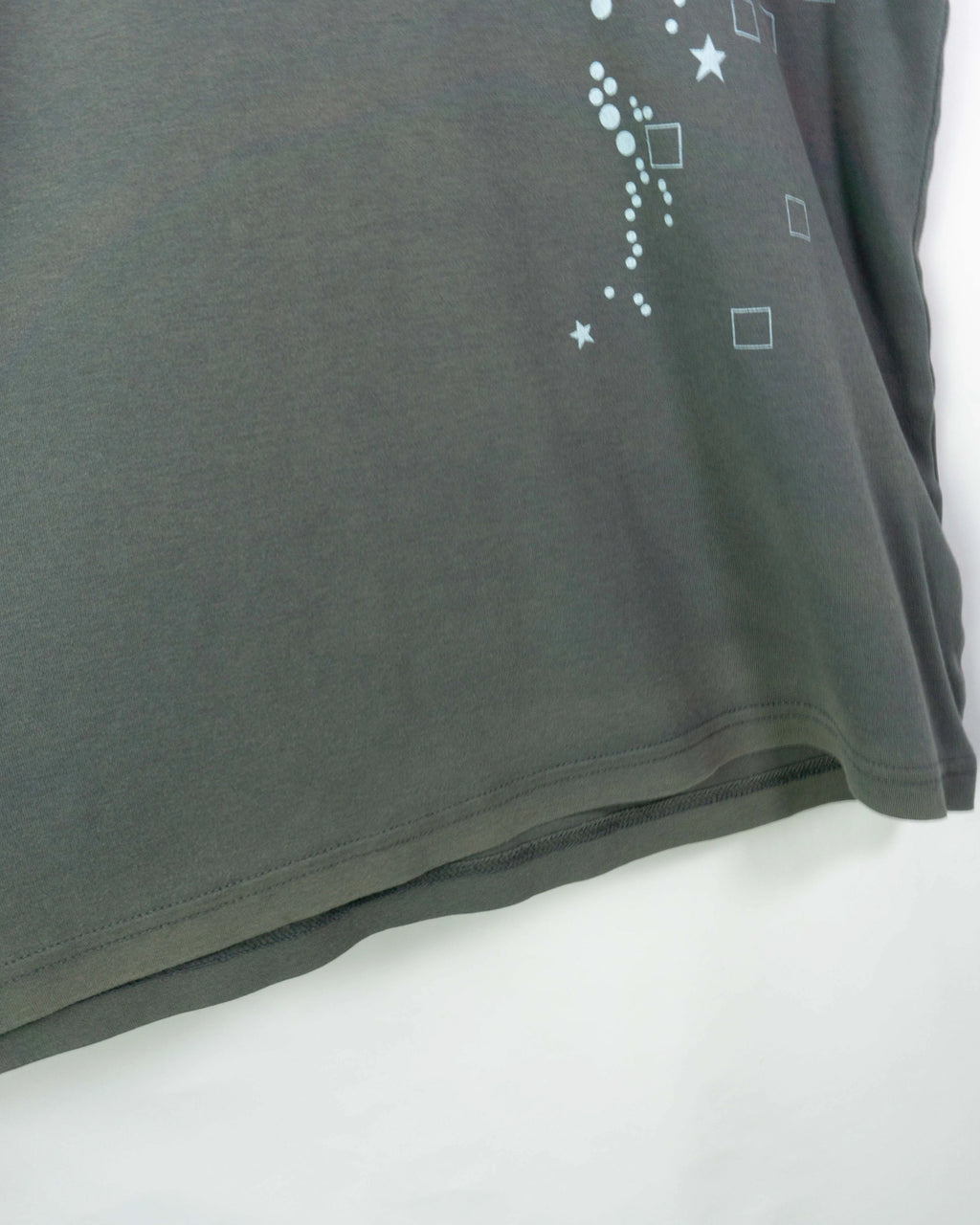 Camiseta Quiksilver Gráfica Gris Vintage 00s — Talla M