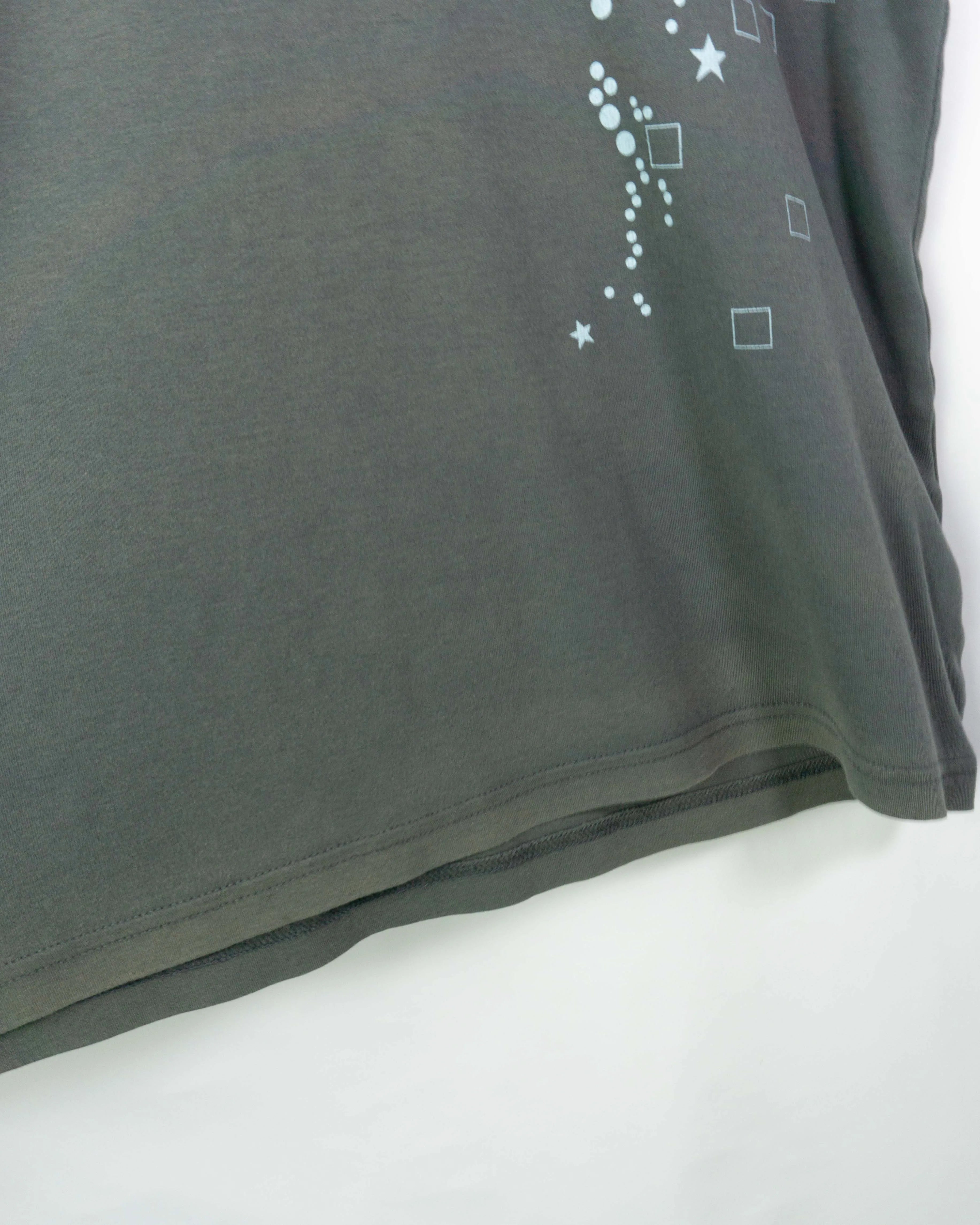 Camiseta Quiksilver Gráfica Gris Vintage 00s — Talla M