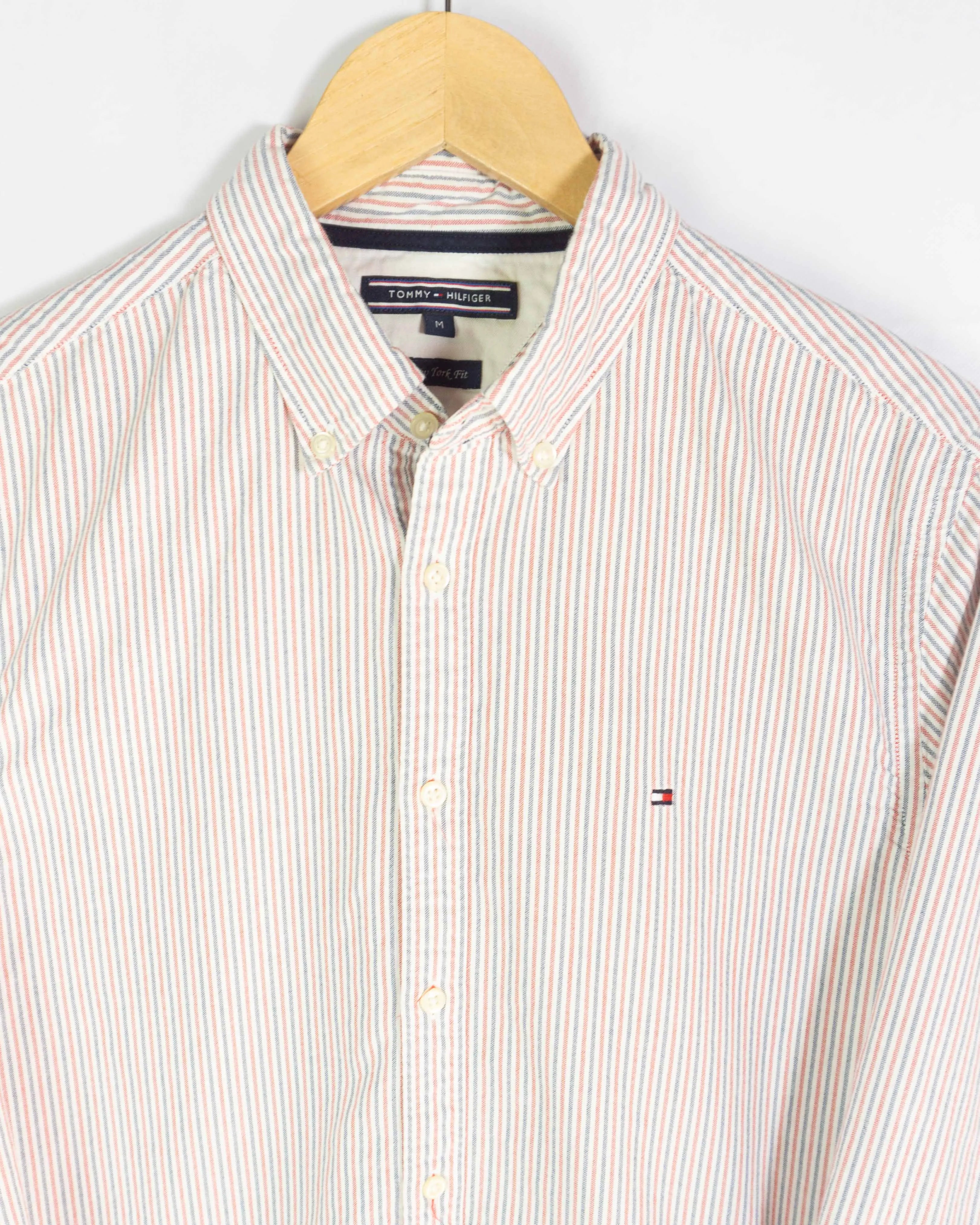 Camisa Tommy Hilfiger Rayas Rojo Azul — Talla M