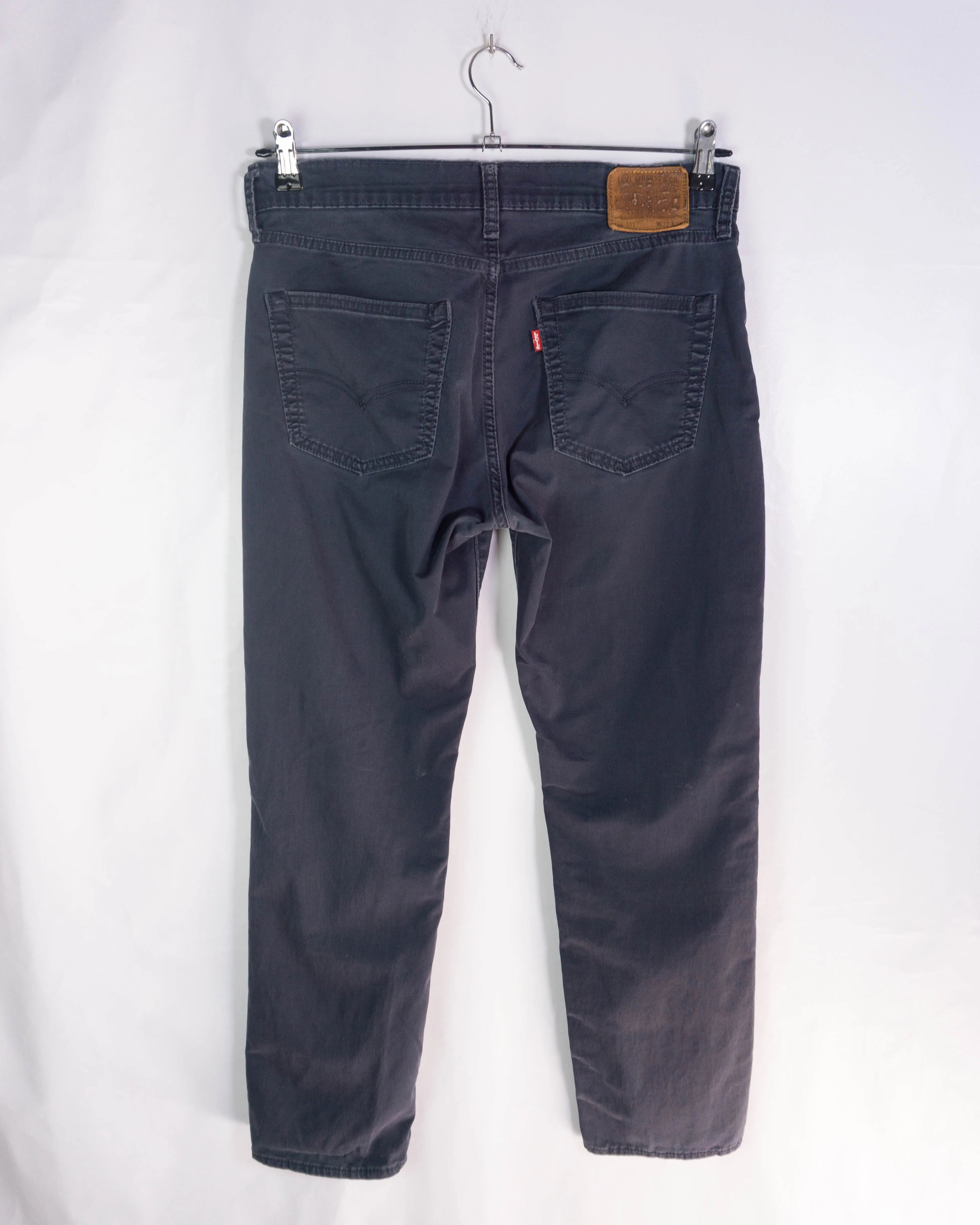 Vaqueros Levi's 511 Slim Azul Marino — Talla W32