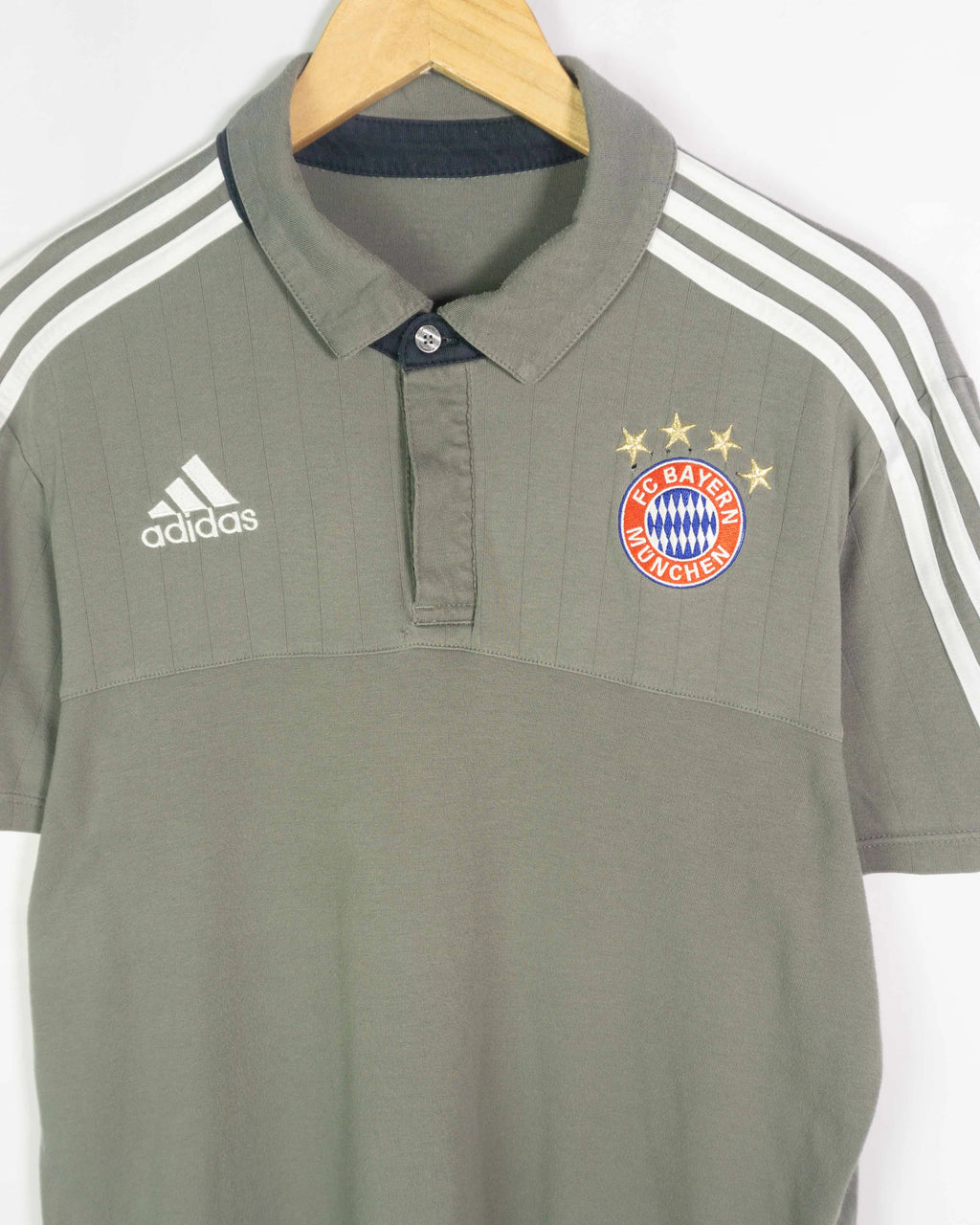 Polo Adidas FC Bayern München Entreno — Talla M