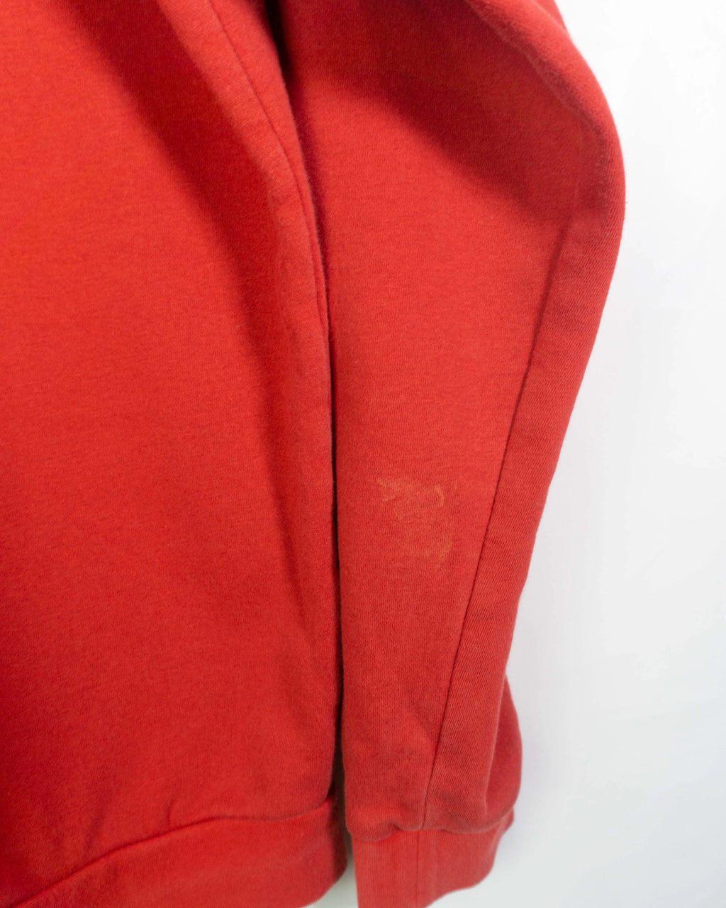 Sudadera Adidas con Capucha Roja Logo Bordado — Talla L