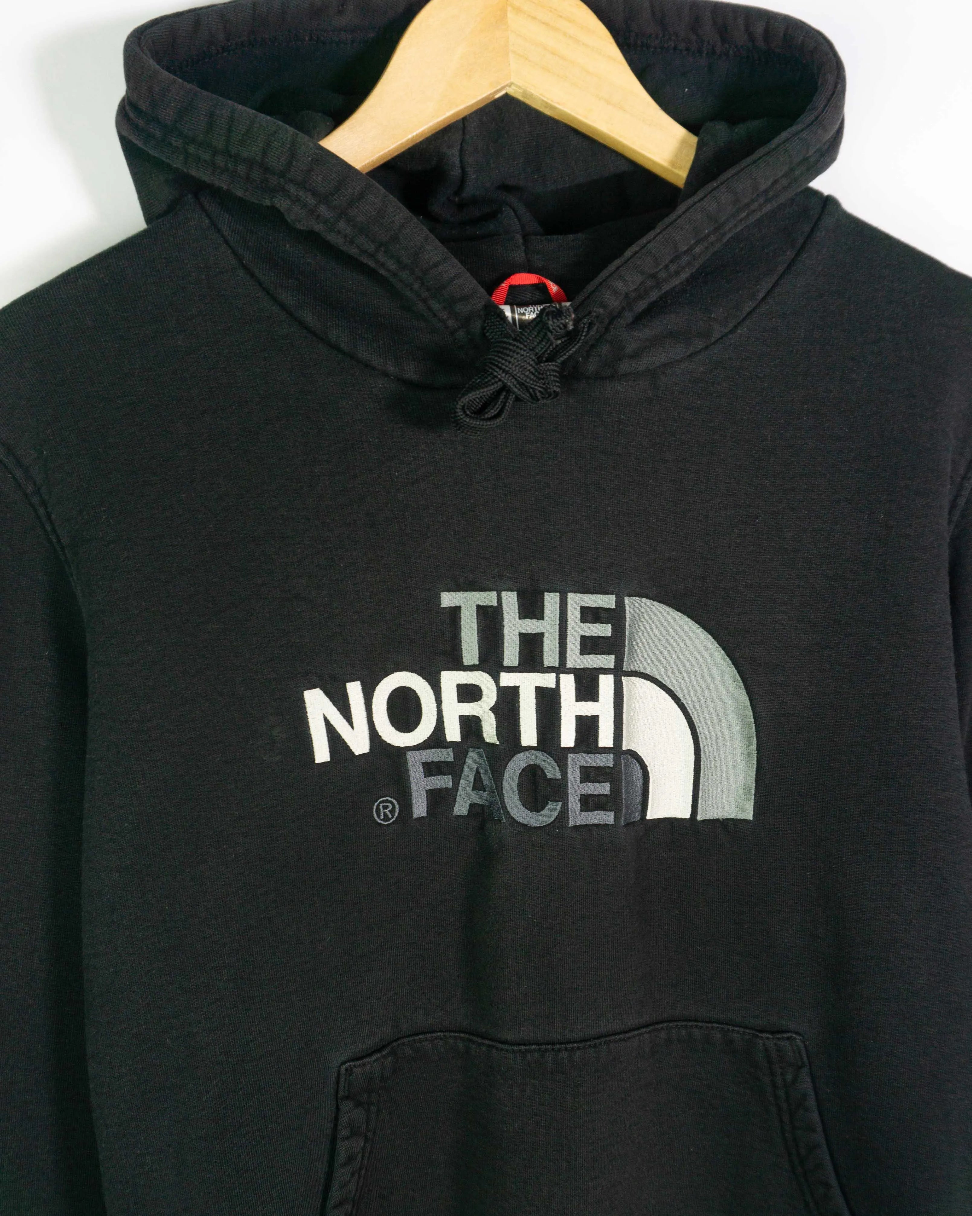 Sudadera The North Face Logo Negra  — Talla M