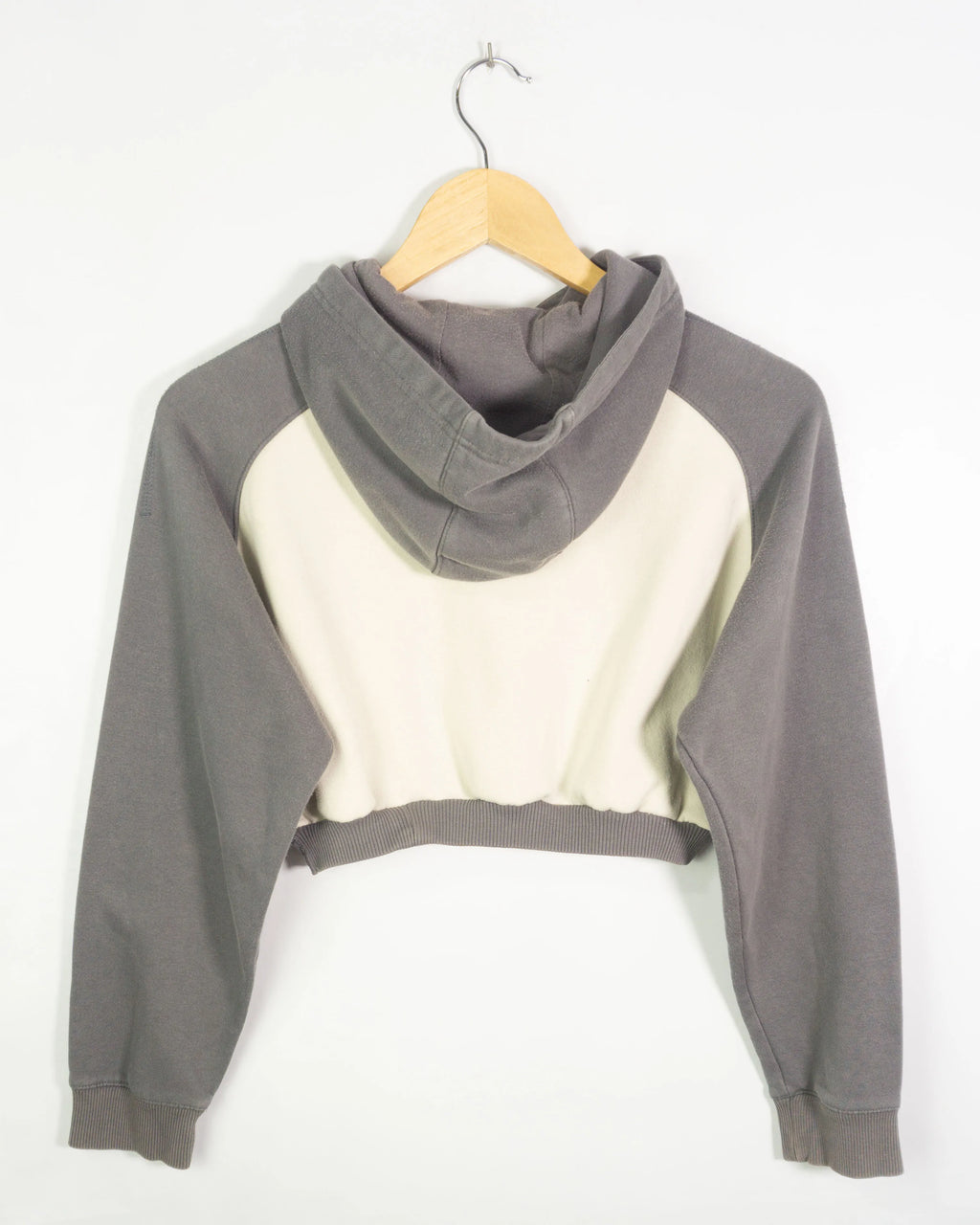 Sudadera Crop Nike Track Field Crema Gris Rework Mujer — Talla S