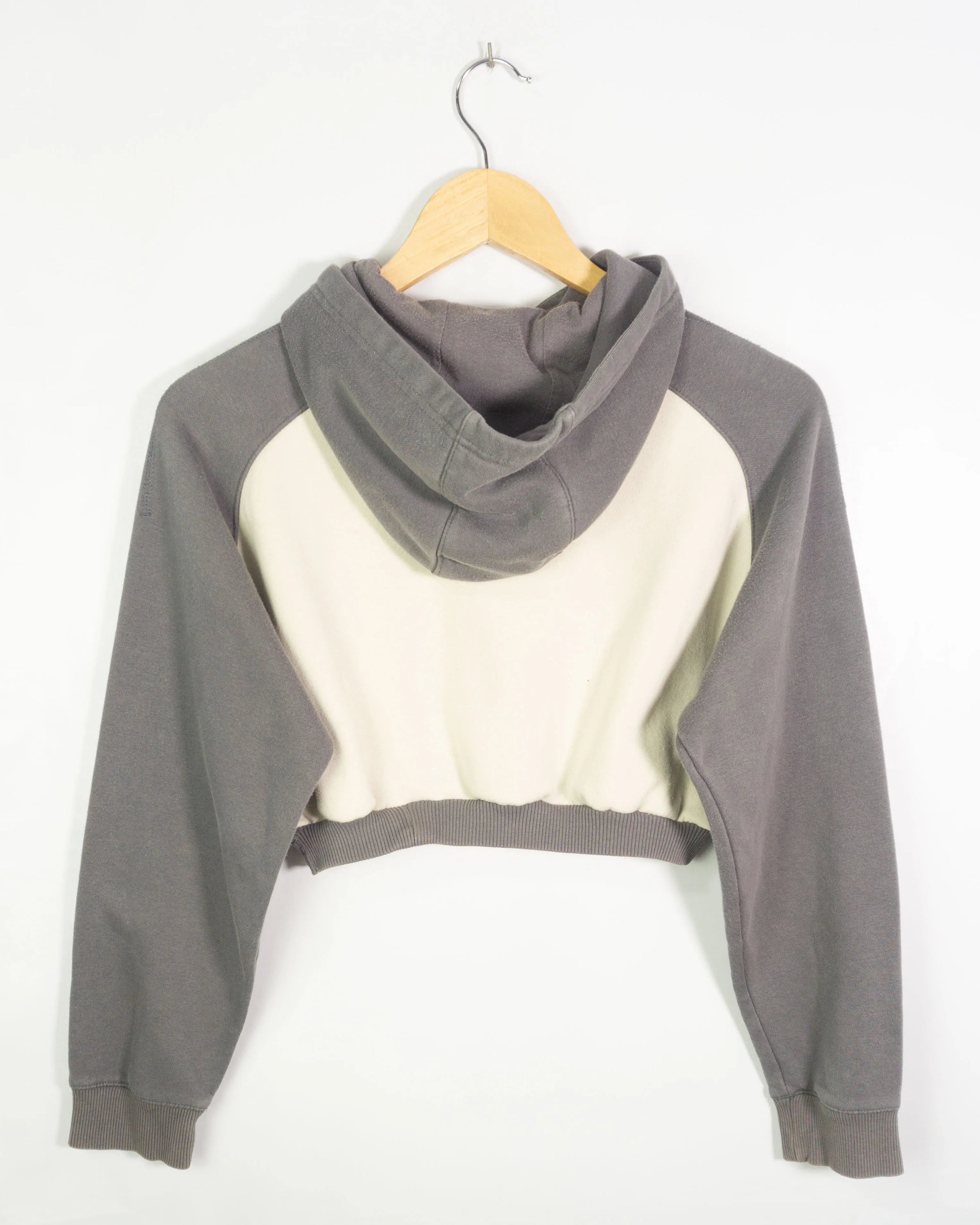 Sudadera Crop Nike Track Field Crema Gris Rework Mujer — Talla S