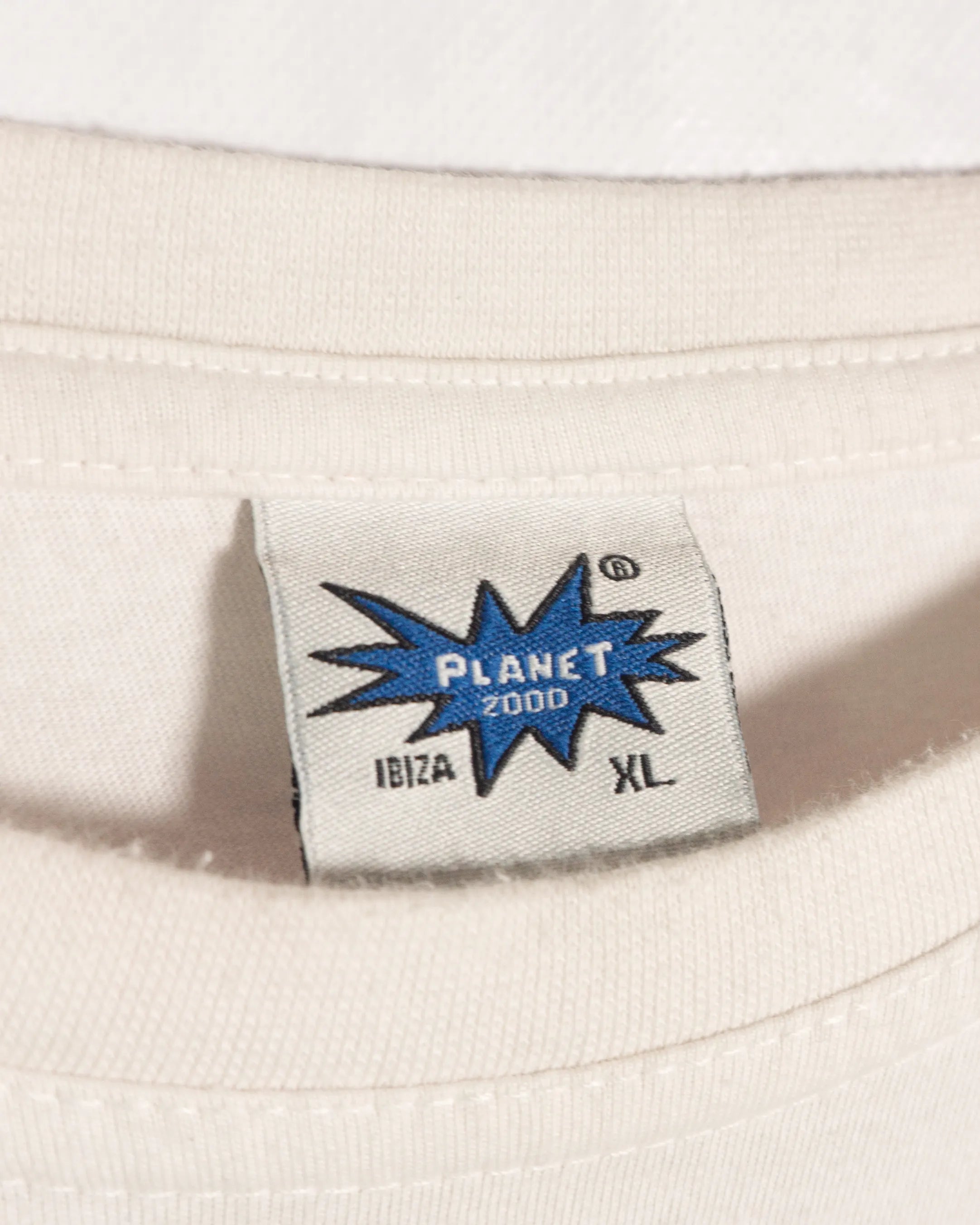 Camiseta Monster Ibiza World Vintage 00s Blanca — Talla XL