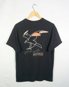 Camiseta Vintage Marching Band Negra Gráfica 00s — Talla L