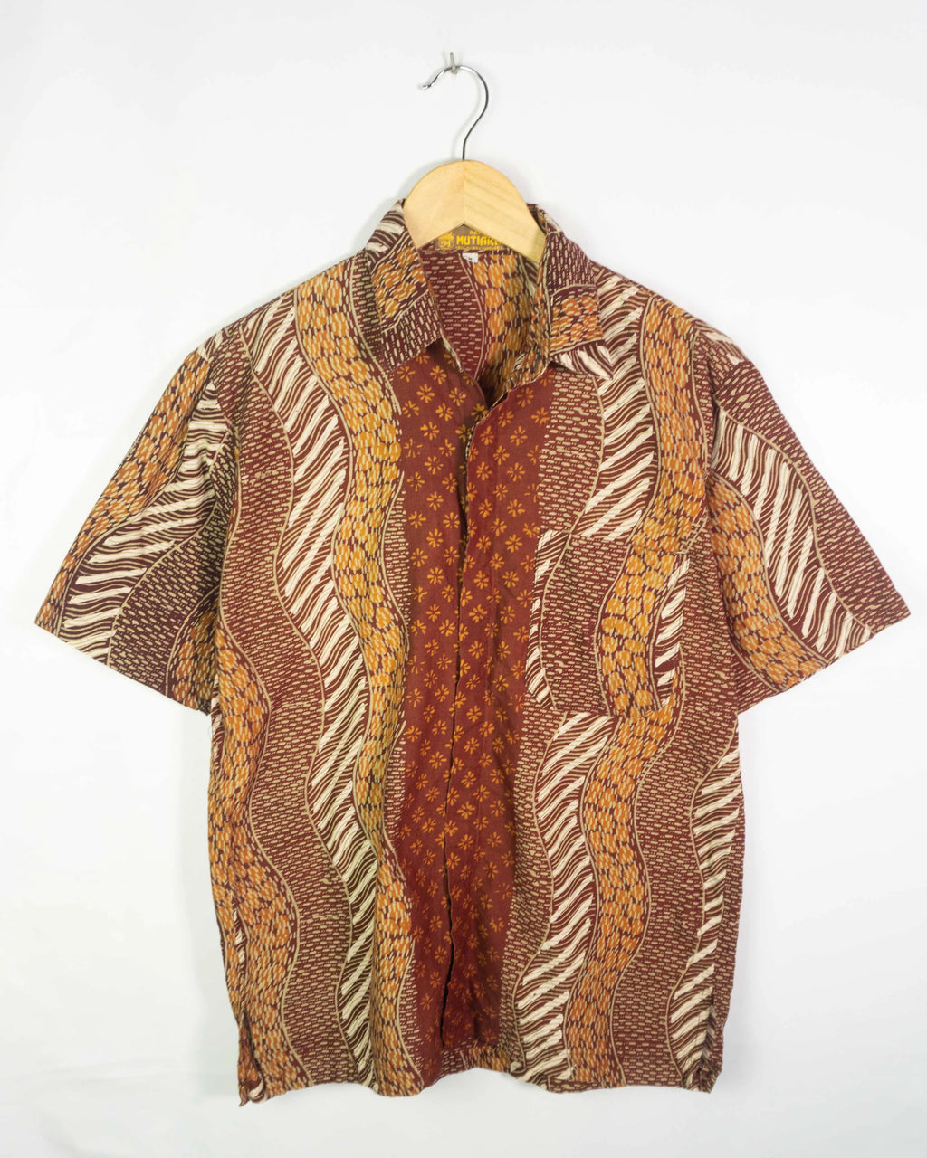 Camisa Batik Mutiara Vintage 80s Marrón — Talla M