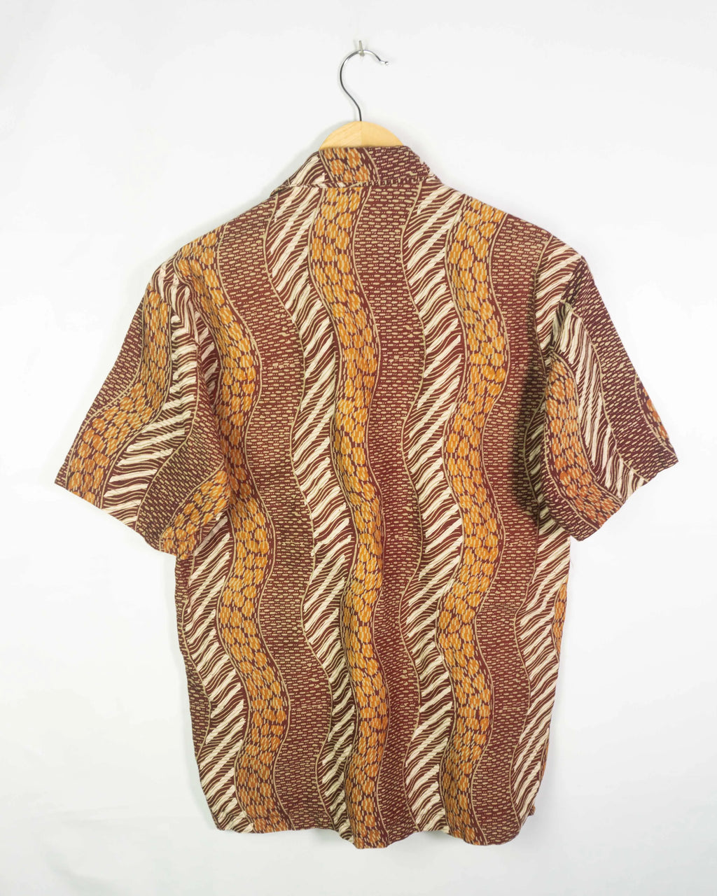 Camisa Batik Mutiara Vintage 80s Marrón — Talla M
