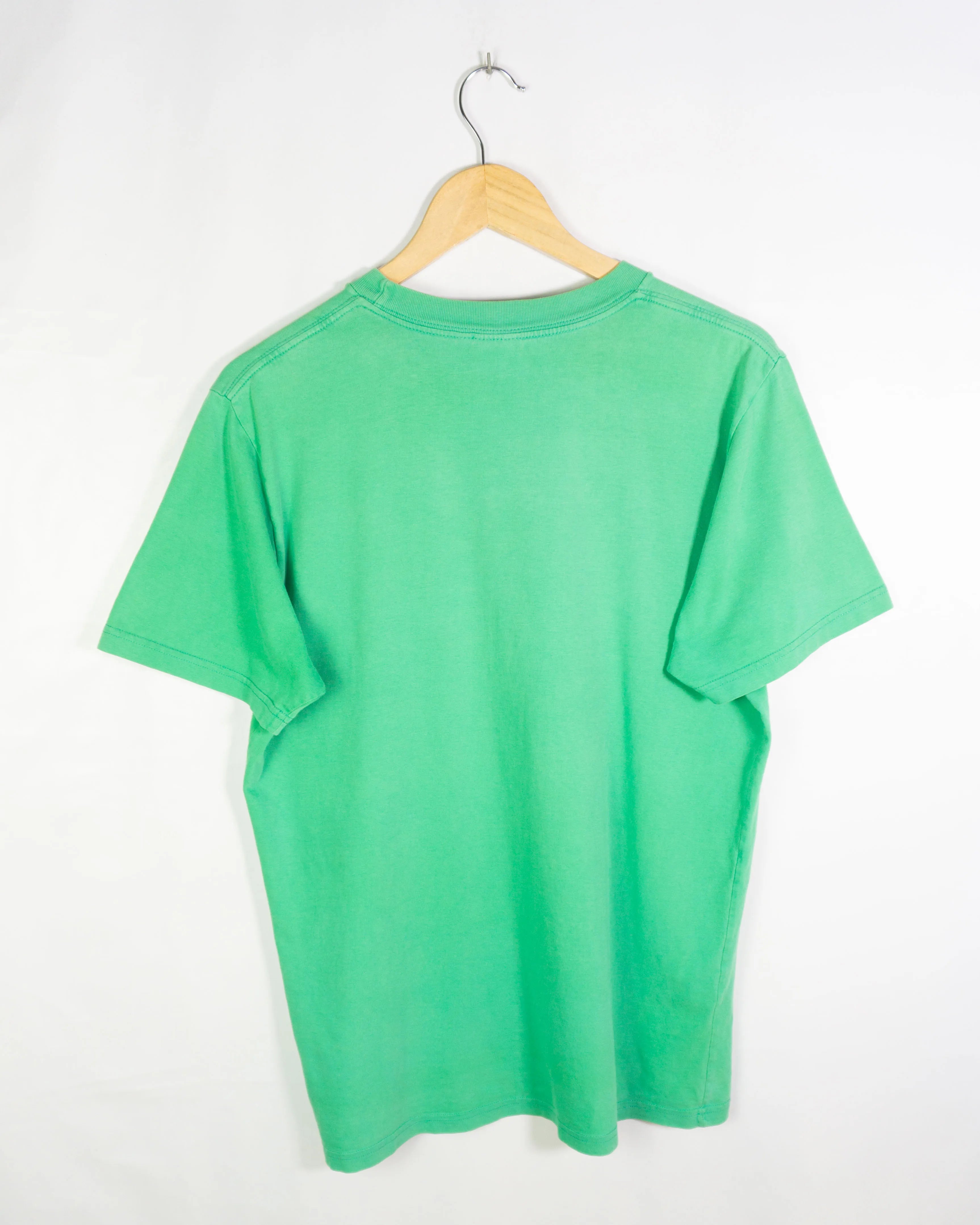 Camiseta Carhartt WIP Graphic Logo Verde Psychedelic — Talla M