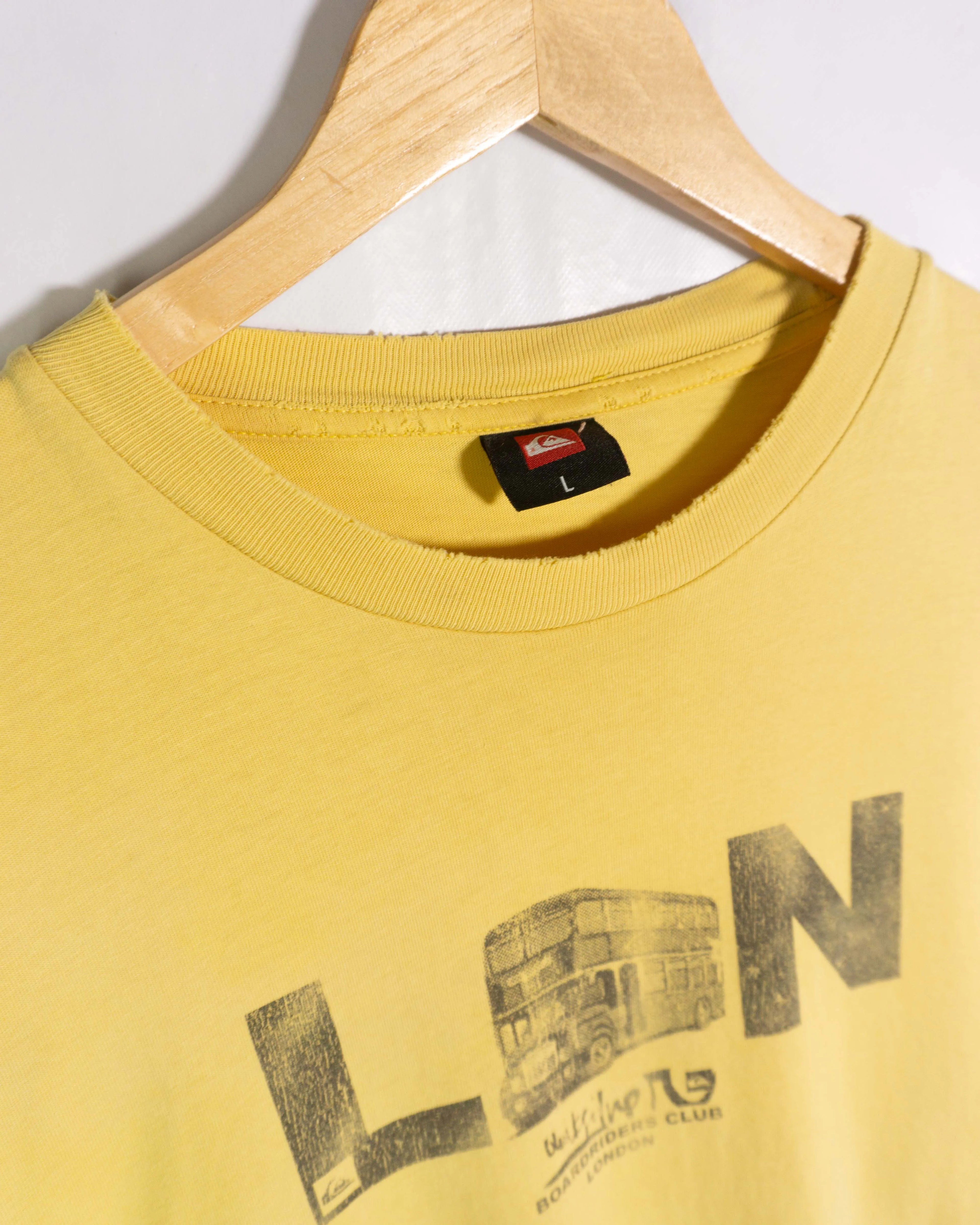 Camiseta Quiksilver Boardriders London Amarilla 00s — Talla L