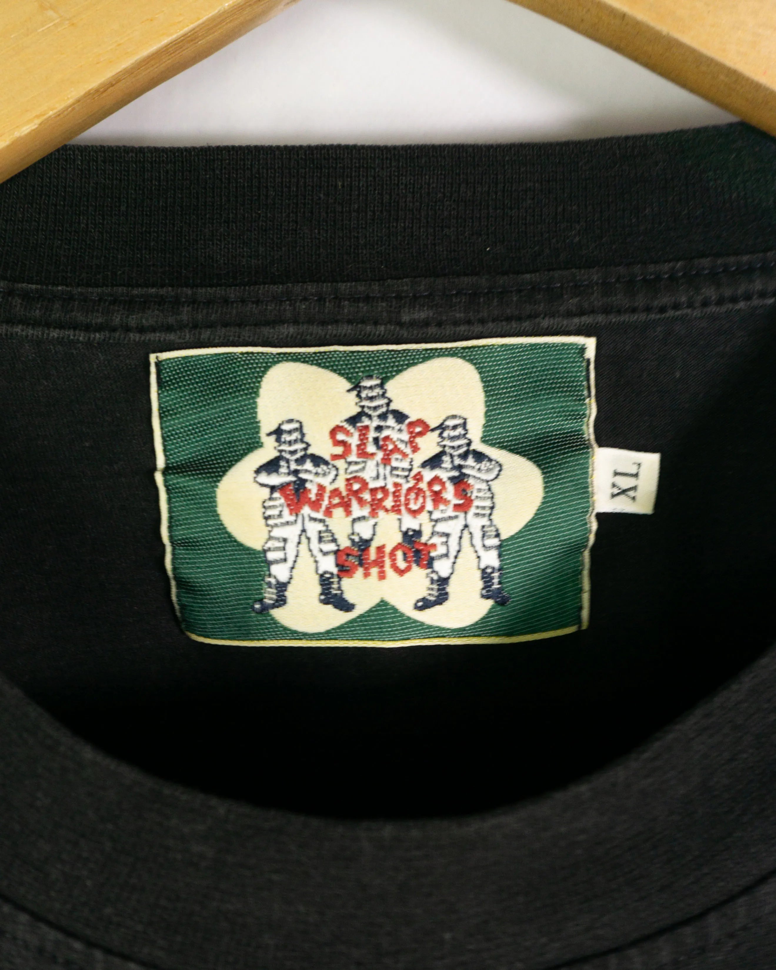 Camiseta Slap Warriors Shop Graphic Negra Vintage 00s — Talla XL