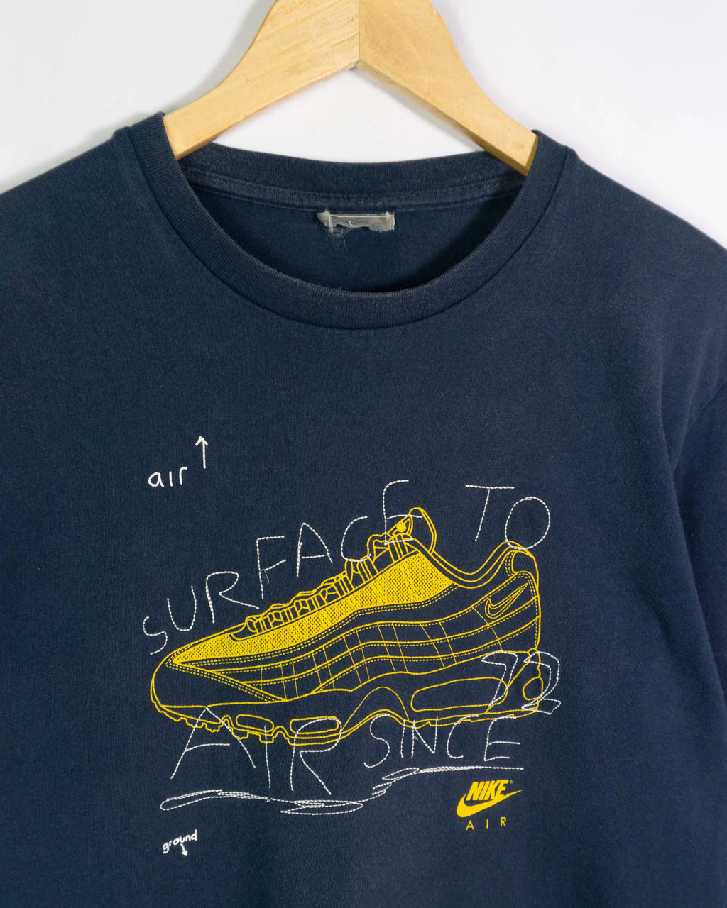 Camiseta Vintage Nike Air Max 95 Surface To Air Marino 90s — Talla M