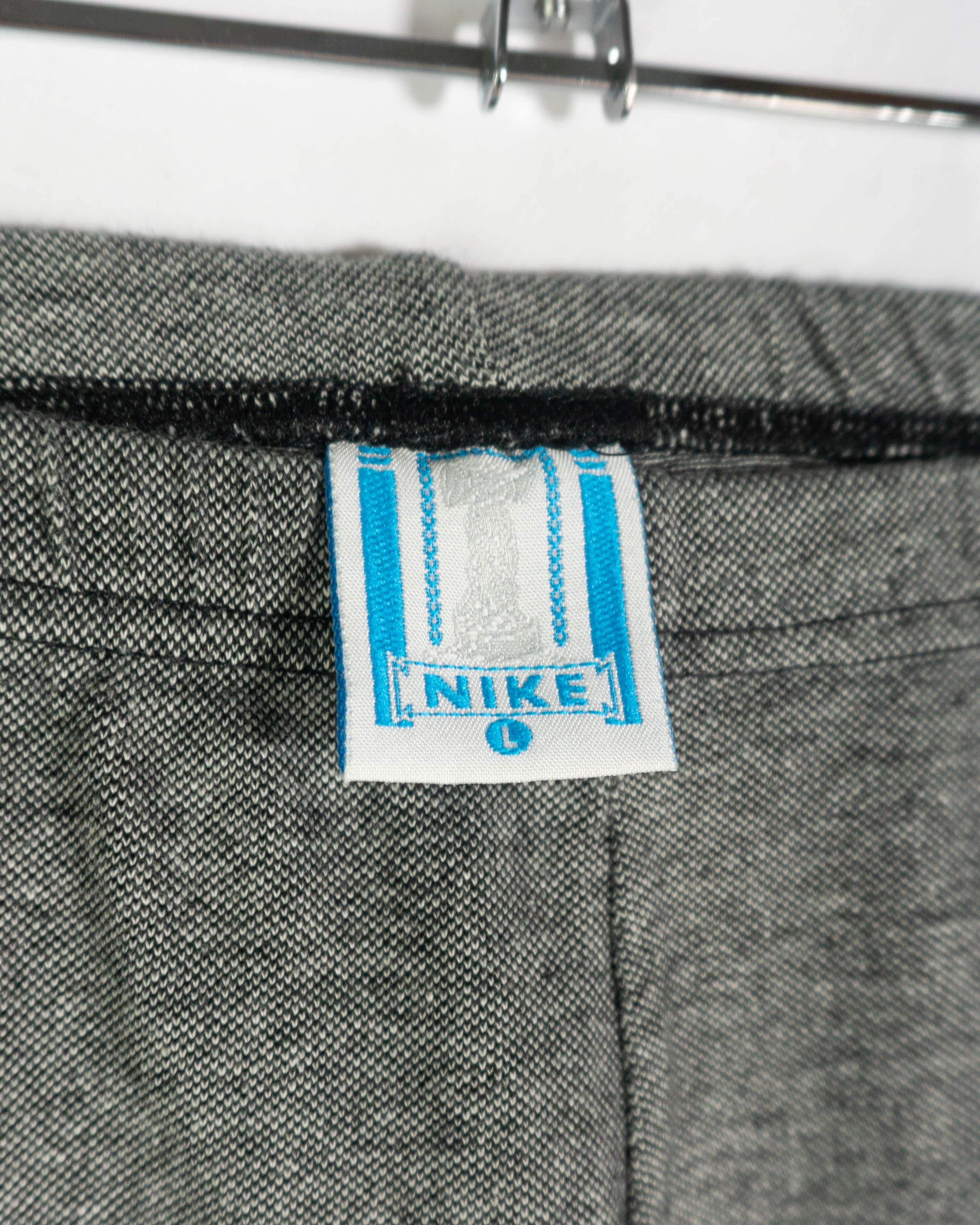 Short Nike Gris Deporte Vintage 90s mujer — Talla M