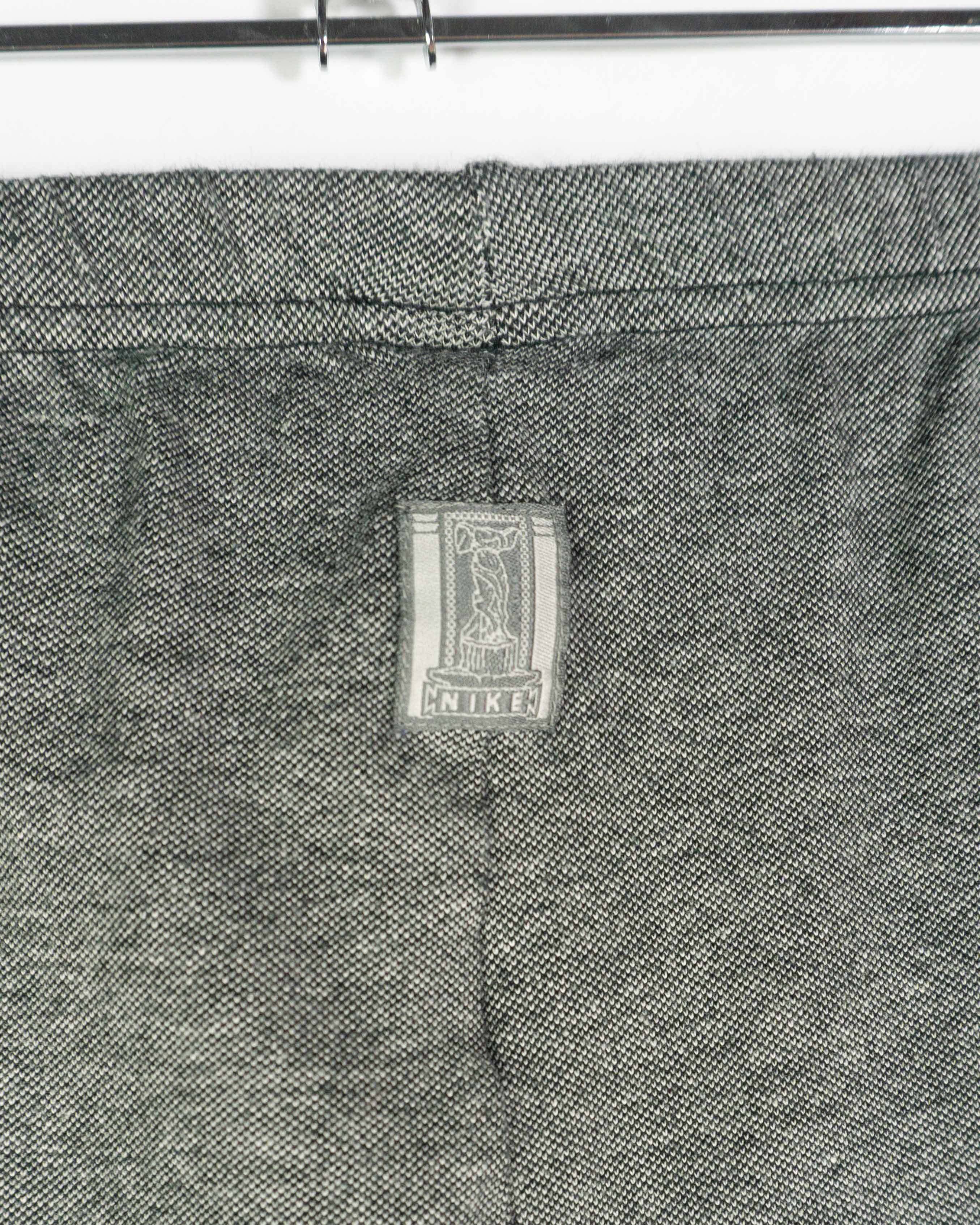 Short Nike Gris Deporte Vintage 90s mujer — Talla M