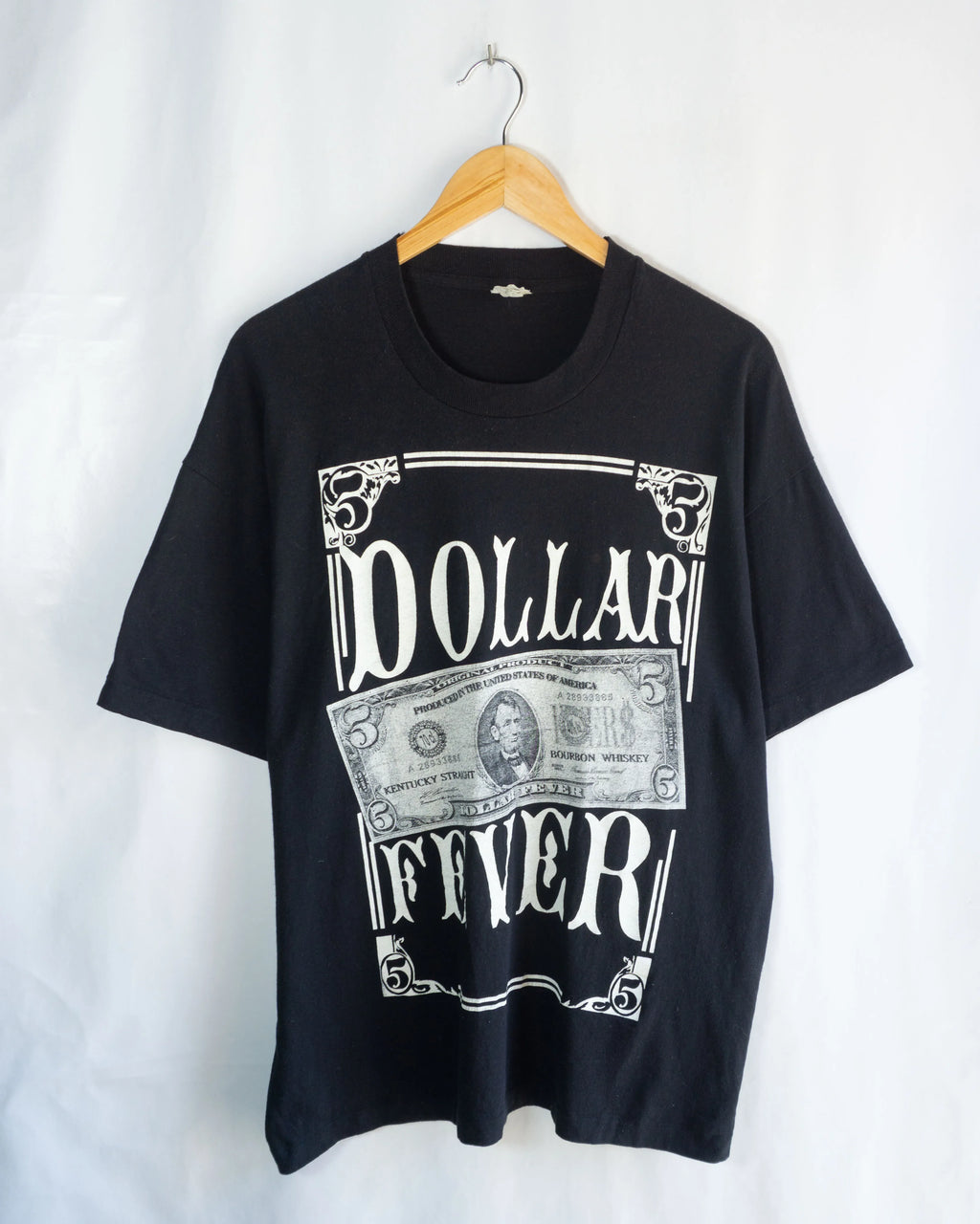 Camiseta Dollar Fever Bourbon Whiskey Negra 90s — Talla XL