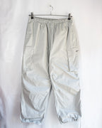 Pantalón Cargo Nike Nylon Parachute Gris Claro — Talla L