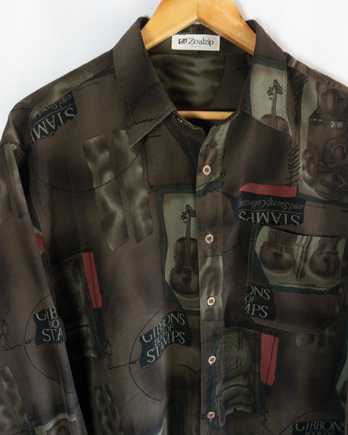 Camisa Vintage Zealzip con Estampado de Sellos — Talla L