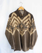 Camisa Vintage Marrón con Estampado Étnico — Talla XL
