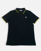Polo Stone Island Negro con Borde Amarillo — Talla S